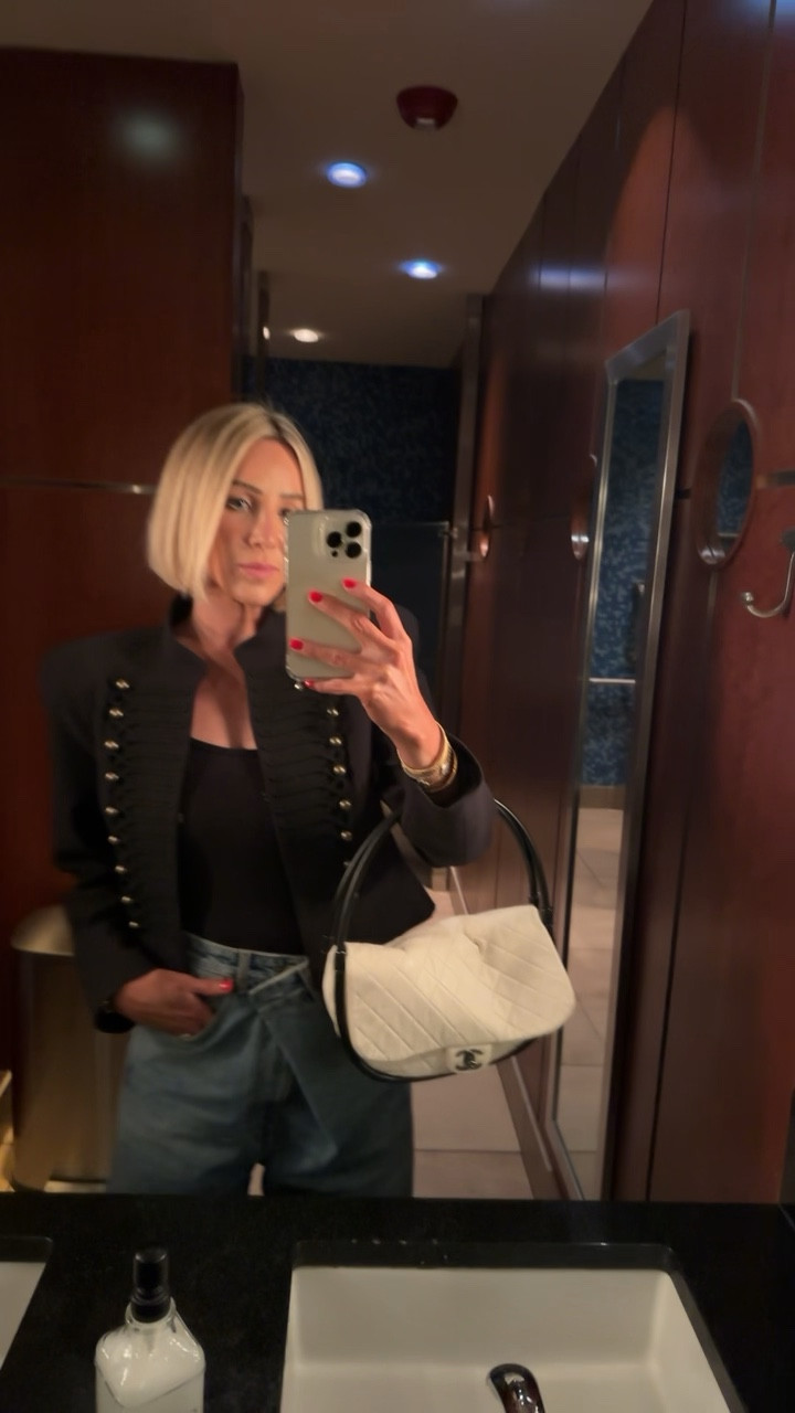 The new Zara jacket I can’t stop wearing 🖤🖤🖤 