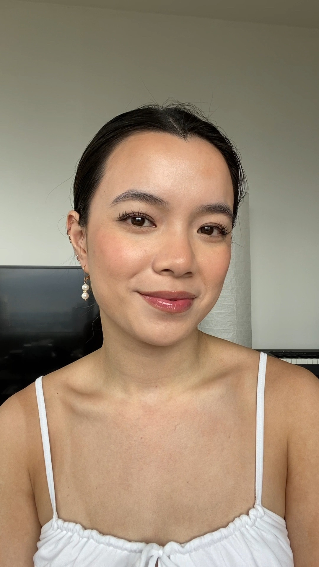 Back to school get ready with me ft. bronzy & blushed cheeks, glossy lips and no powder

#LTKU #LTKbeauty #LTKSeasonal