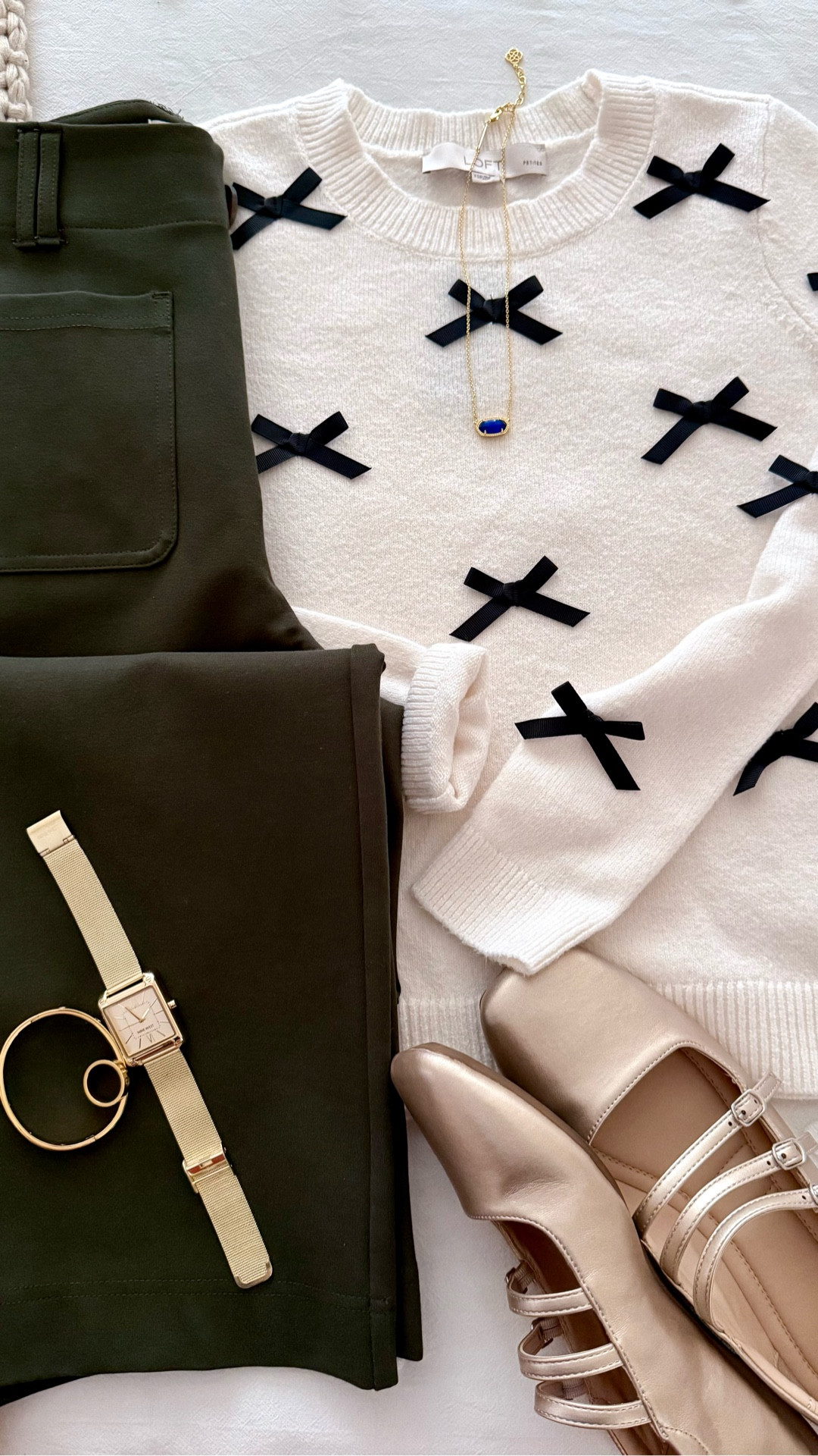 Holiday outfit idea. In love with this mini bow sweater from Loft. So soft and adorable. It’s 50% of now plus free shipping. 




Black Friday deals, Black Friday sale, Christmas sweater, Christmas outfit, Friendsgiving outfit, #LTKSaleAlert

#LTKCyberWeek #LTKGiftGuide #LTKHoliday