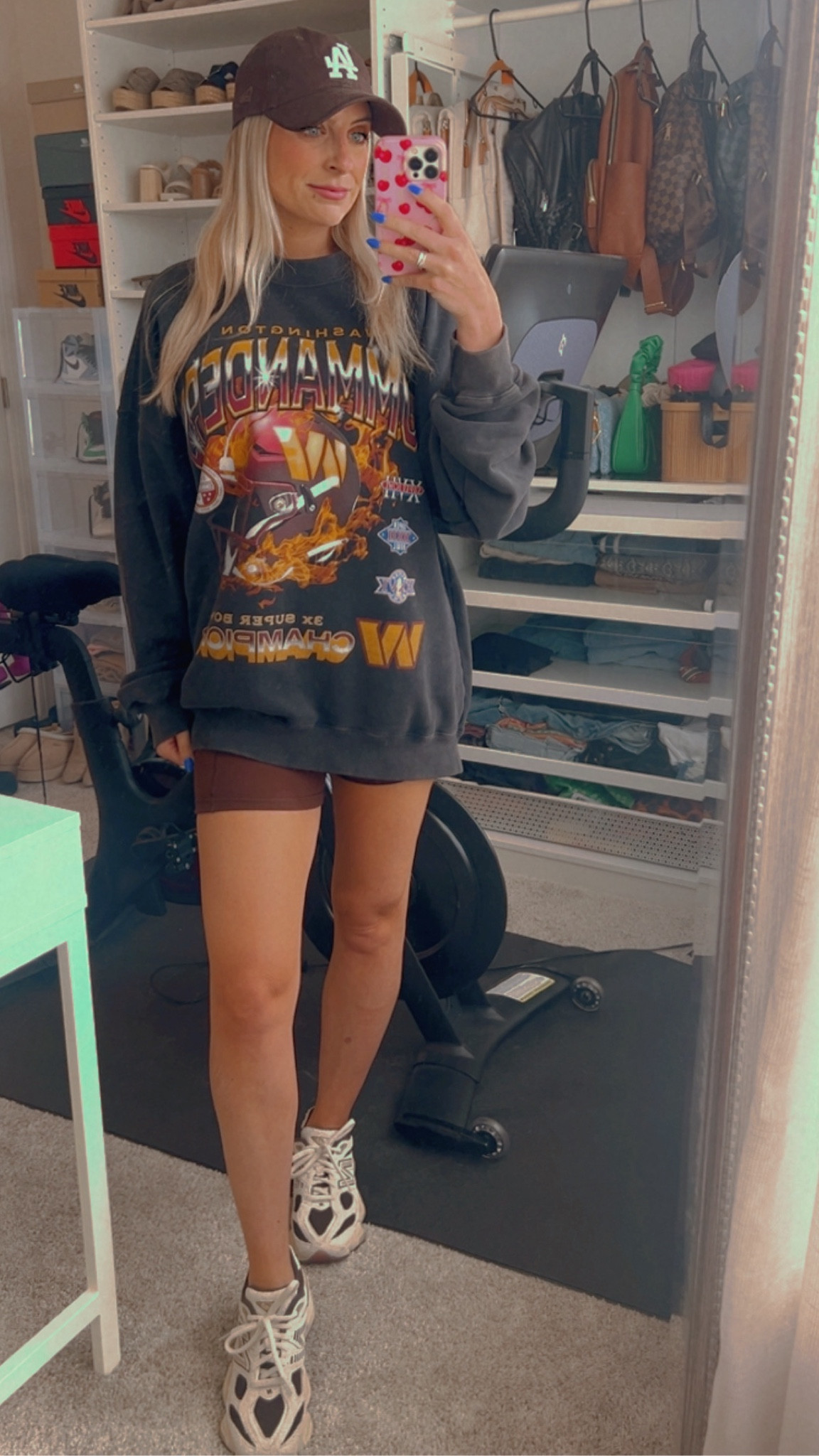 Football season is here!! Abercrombie has the best NFL apparel 🏈

Wearing an XL in the sweatshirt for a very oversized look. 



#LTKShoeCrush #LTKSeasonal