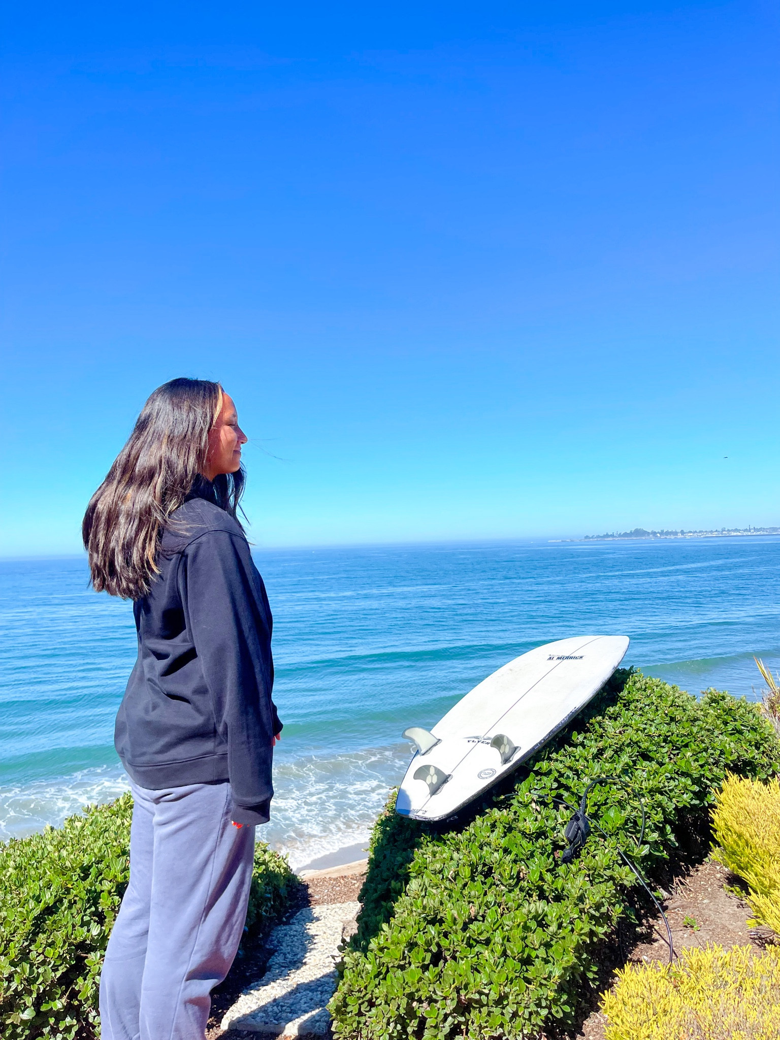 You can find me by the ocean 