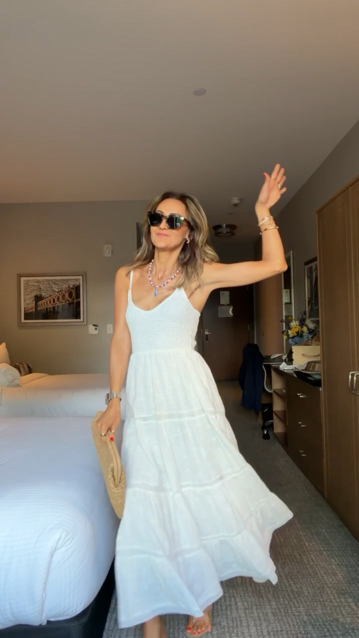 4 outfits I packed for a lakeside getaway ⚓️☀️

Spent a couple of dreamy days with the @evereveofficial  and @zsupplyclothing  teams in Wayzata, Minnesota, and fully embraced the marina lifestyle. From boat days to dinners by the water, these easy summer pieces were on repeat. 🤍

Comment LAKE and I’ll send you all the links to shop! ✨

Cheers to sunshine, lake views, and outfits that make getting dressed easy.