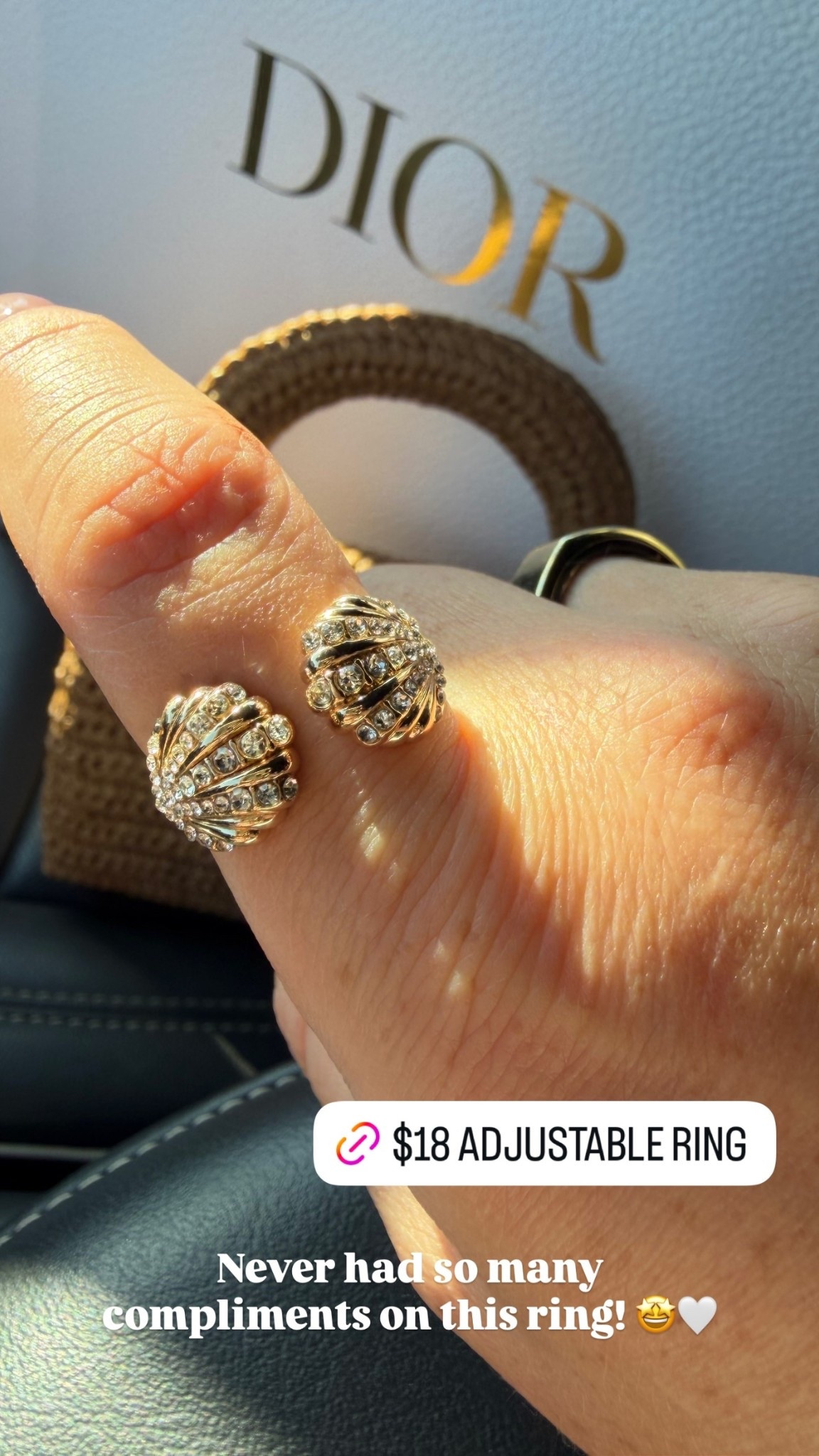 Never had so many compliments on this ring! 🤩🤍 @baublebar