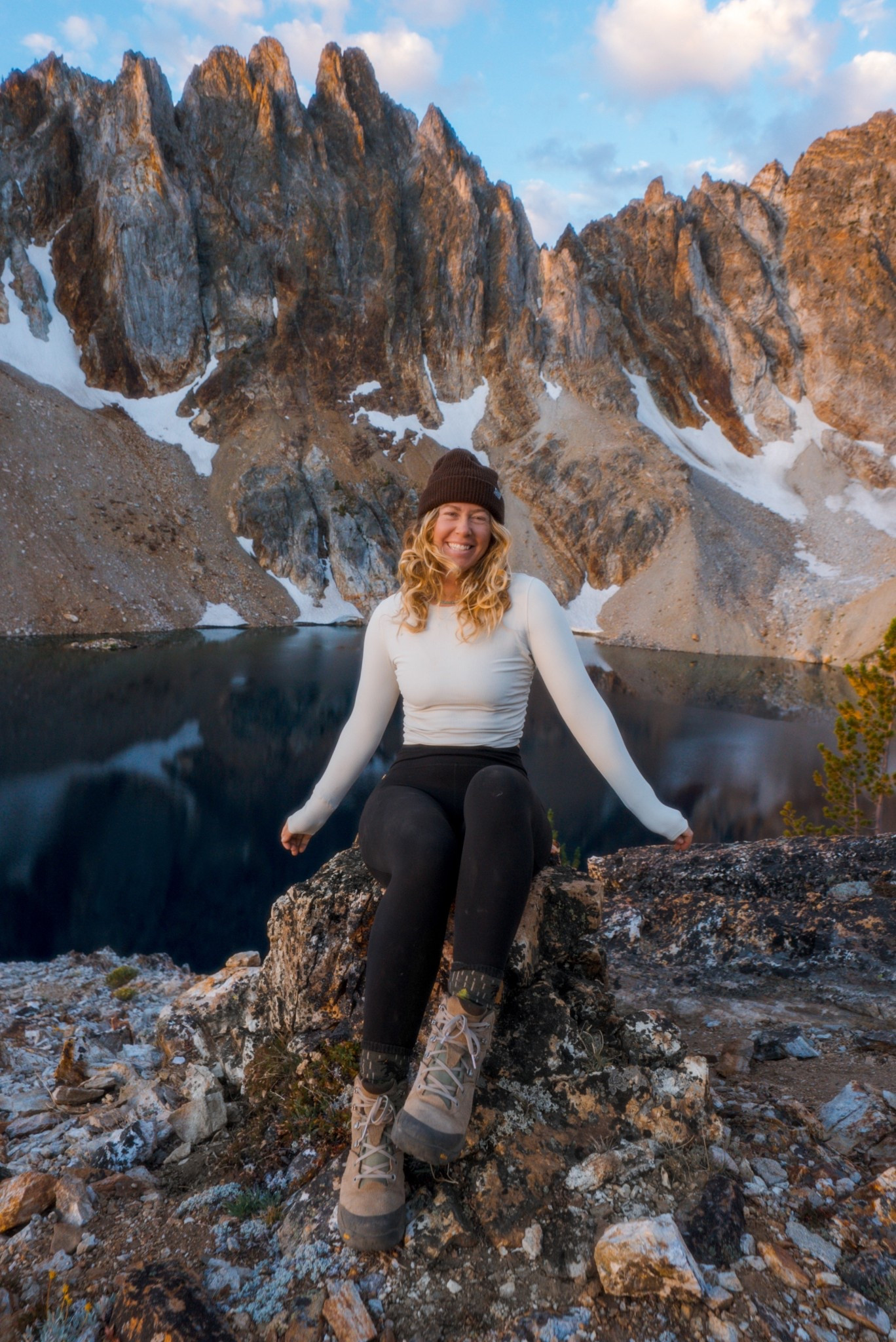 hiking outfit: top: size 8 & leggings size 8 