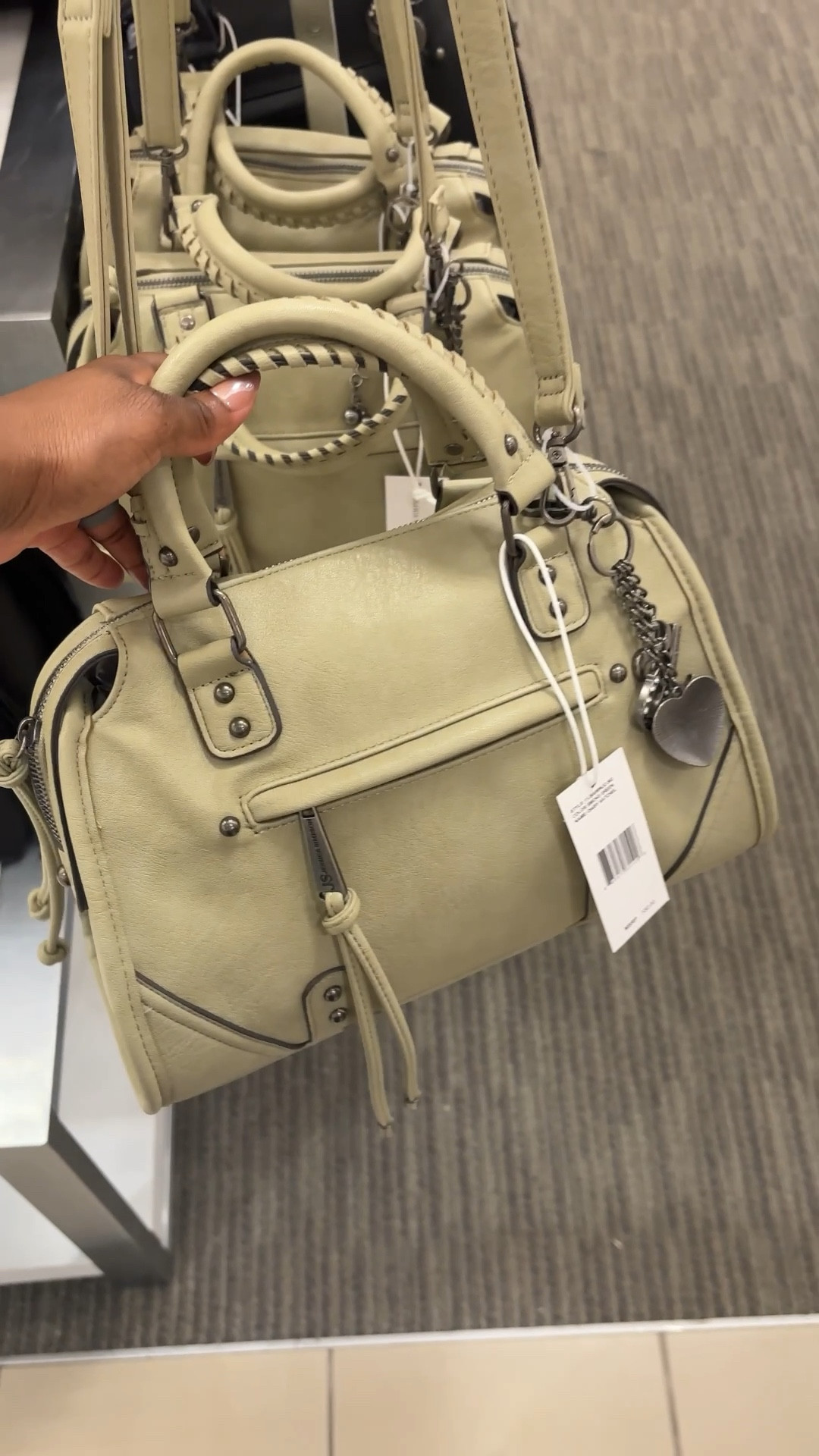 How cute is this bag from @Jessica Simpson super cute for Spring and Summer and under $50 on sale. #under$50 #bags

#LTKSaleAlert #LTKSeasonal