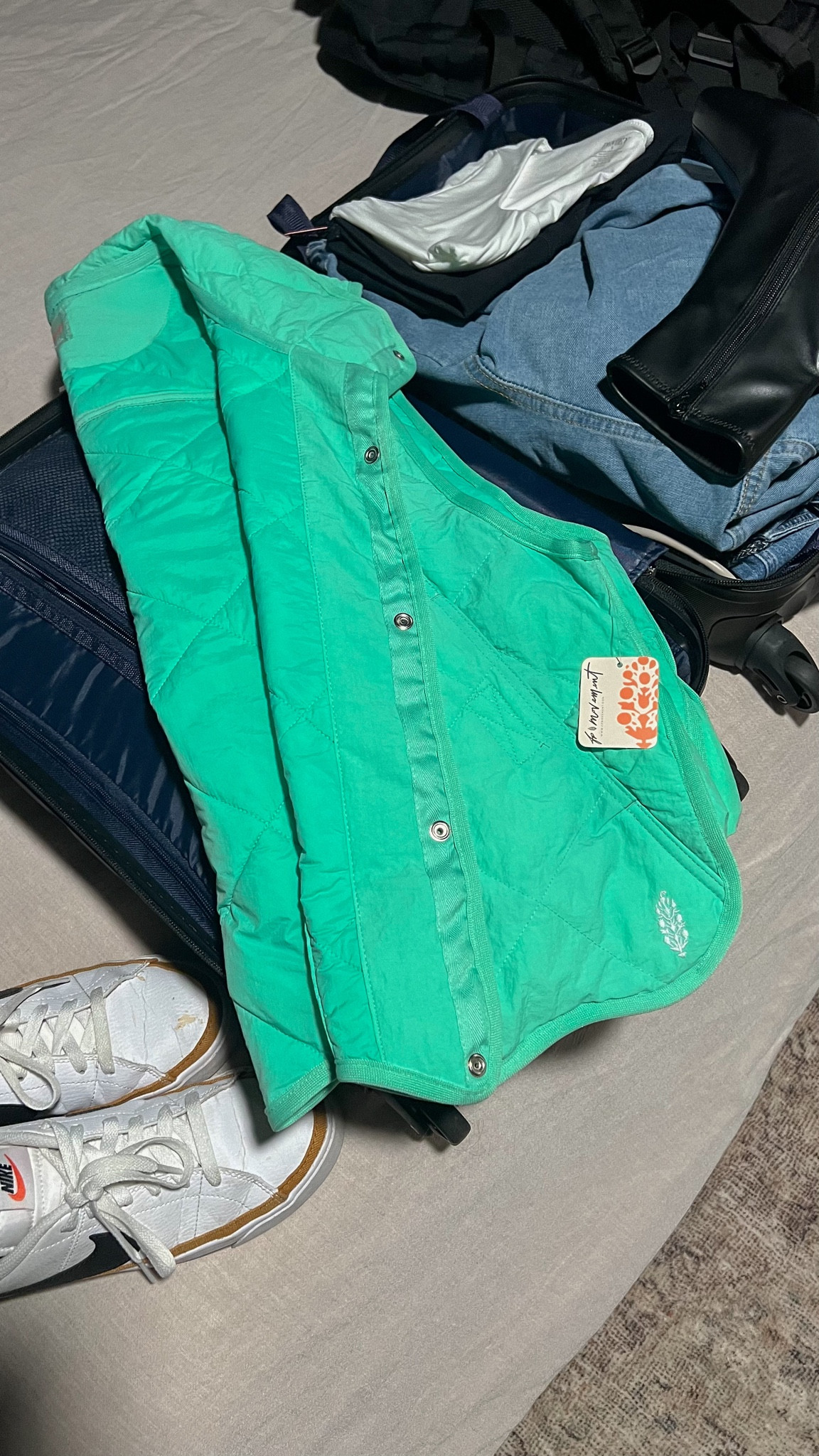 free people vest comes in so many colors!!! I got the M #vest #quiltedvest #freepeople #freepeoplevest #freepeoplejacket #freepeoplewinter #winteroutfitinspo #winteroutfit #travel #traveloutfit #coldweather #coldweatheroutfit 

#LTKitbag #LTKtravel #LTKSeasonal