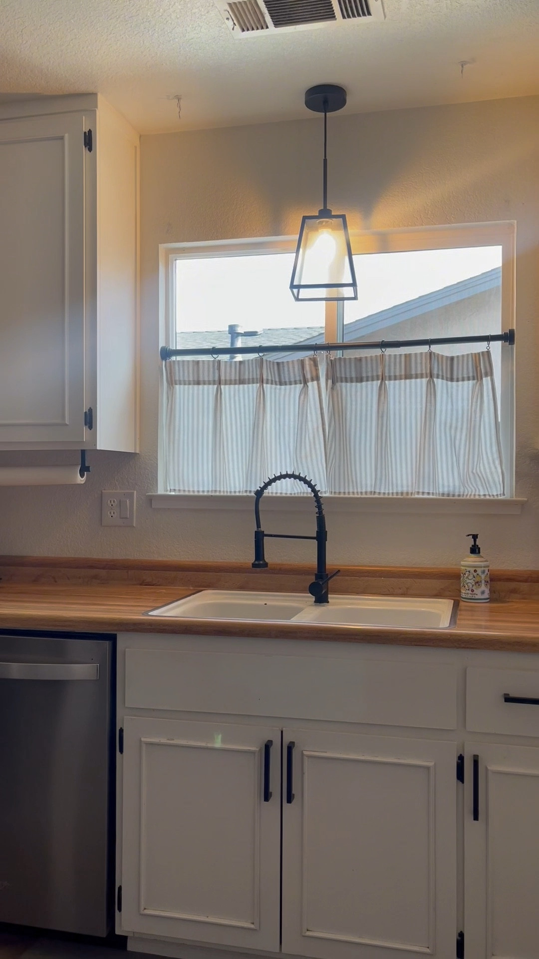 Kitchen update! Cafe curtains edition!

#LTKFamily #LTKFindsUnder100 #LTKHome