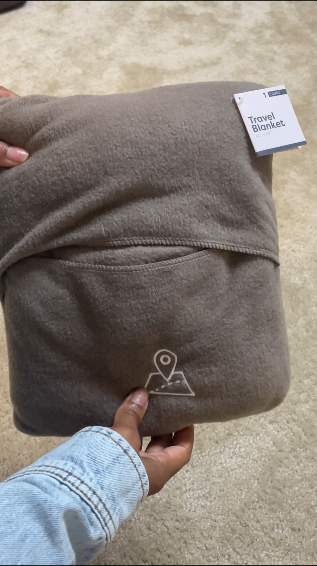 If you have a #target near you, head to the #bullseyeplayground to get this blanket for $5 while they have it available! If not, I have a few similar options for you below. 

•Follow for more travel items!!•

#travelblanket #blanket #fleece

#LTKGiftGuide #LTKtravel #LTKhome