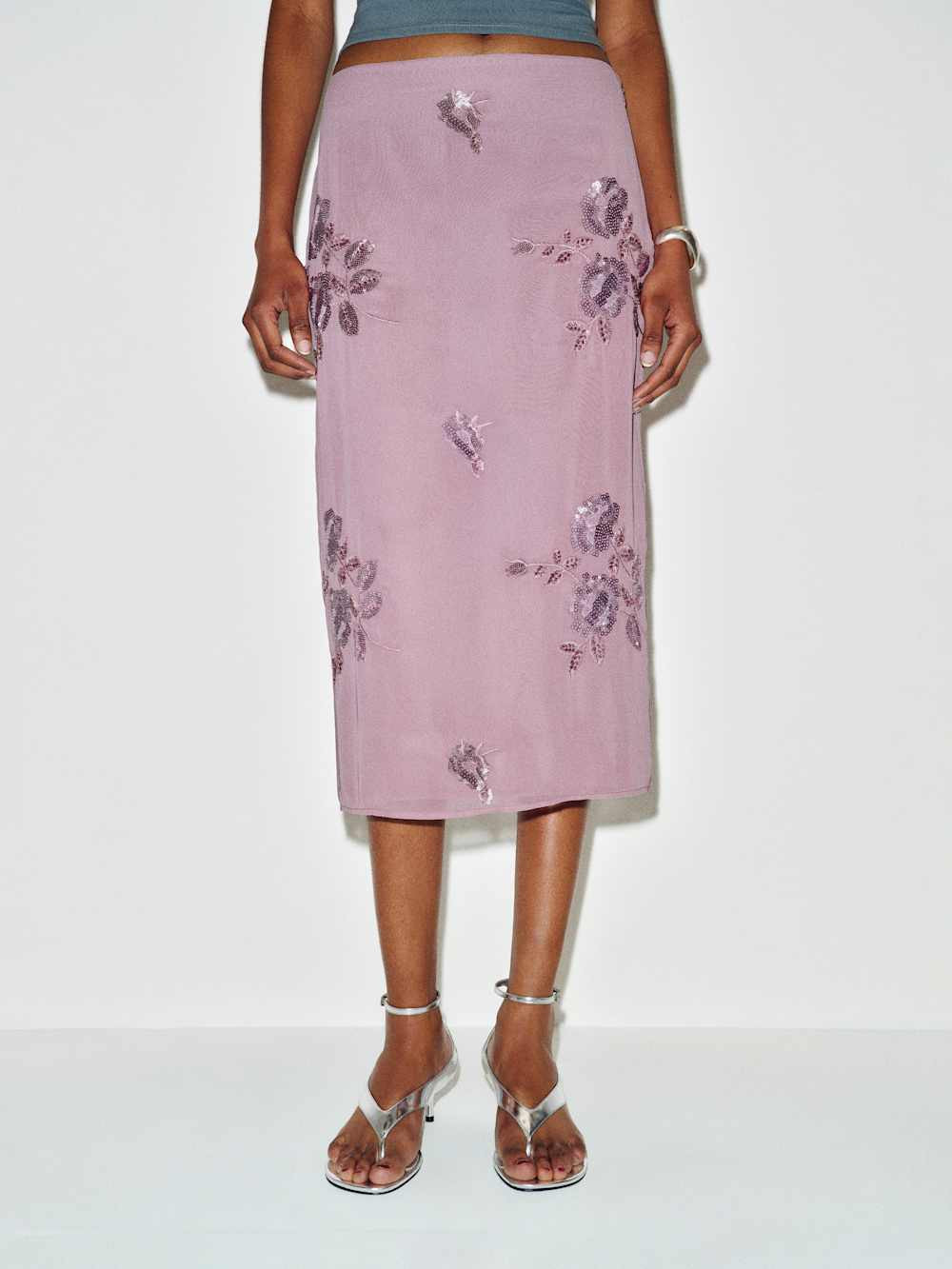 Helen Low Waist Midi Skirt | Reformation (Global)