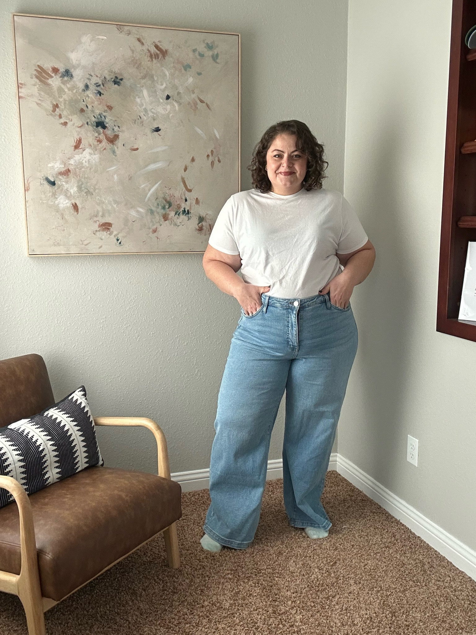 Bought a bigger size of jeans, and I’m okay with it. 😏

Jeans 18
Tee XL

bust 44  //  waist 39  //  hips 54 

#LTKStyleTip #LTKPlusSize #LTKFindsUnder50