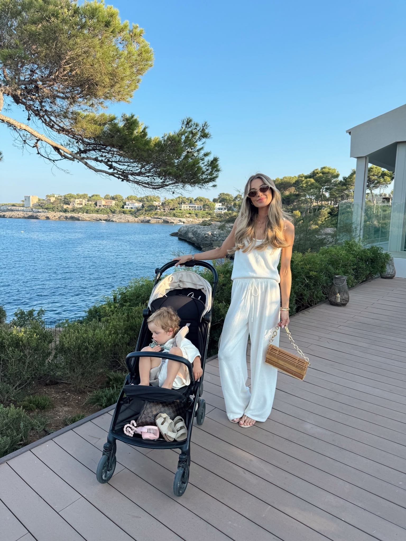 Vacay outfit of the day ☀️

#LTKootd #LTKmomlife #LTKTravel
