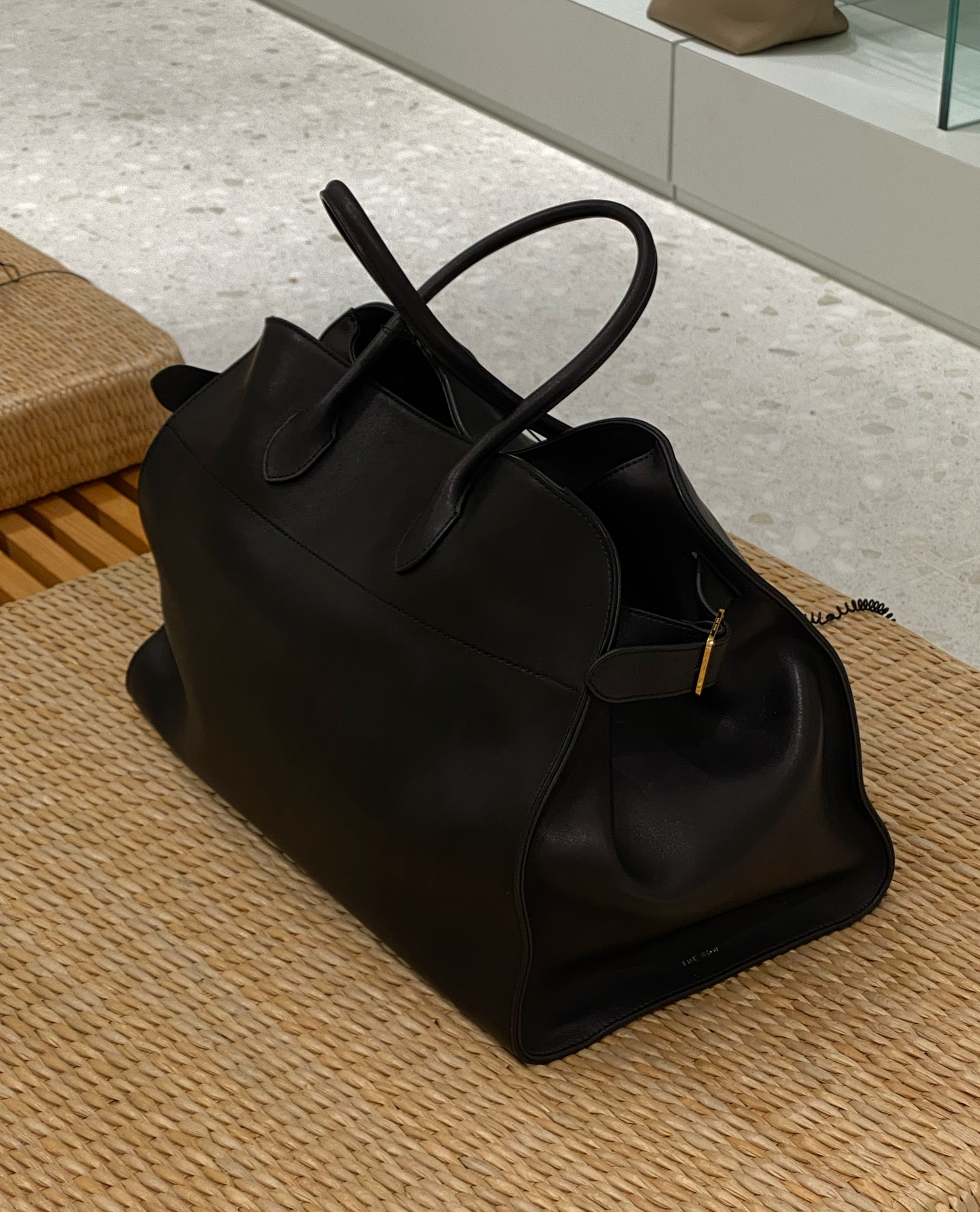 Iconic The Row Margaux



#LTKitbag #LTKsalealert #LTKworkwear
