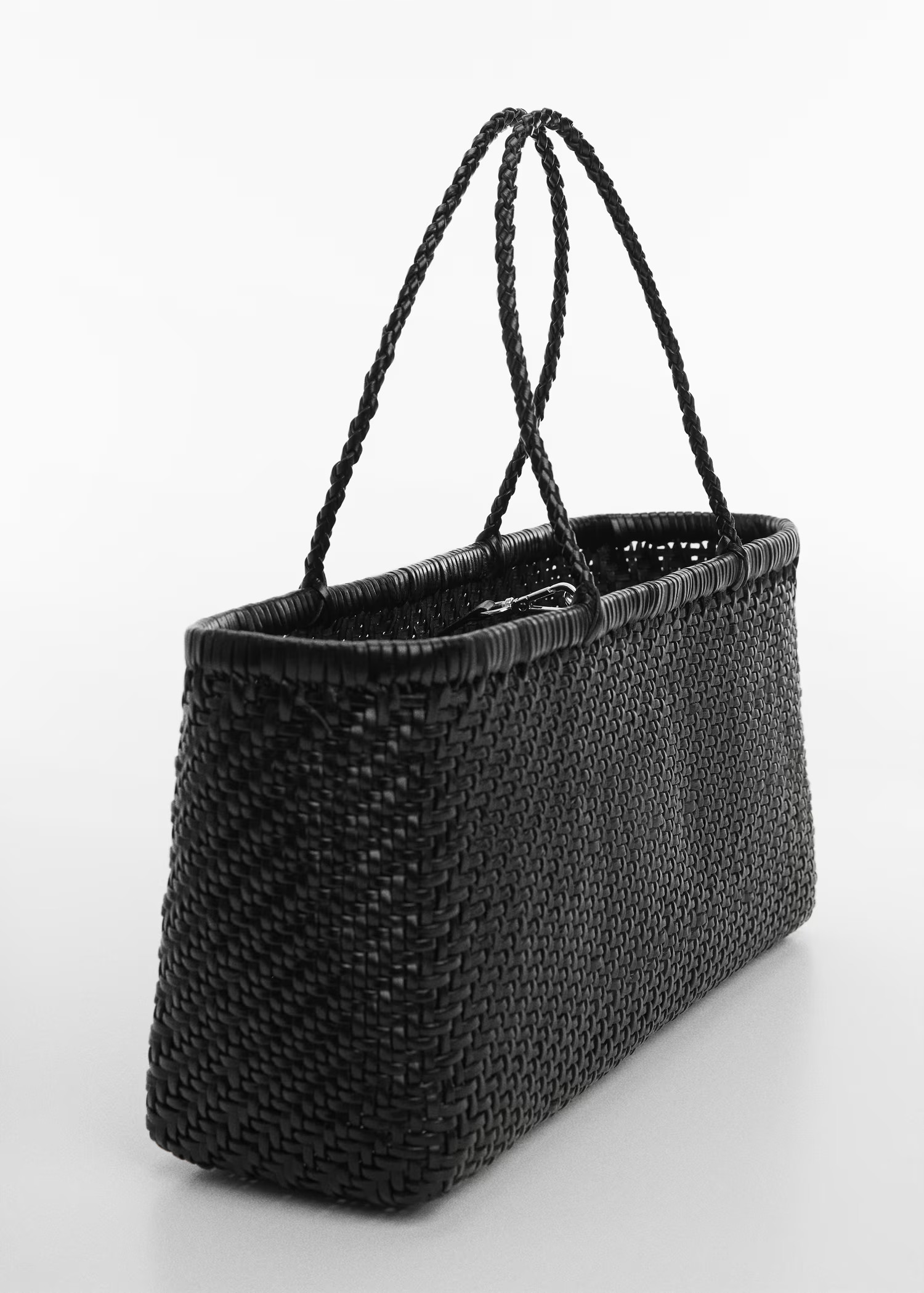 Braided leather bag | MANGO (US)