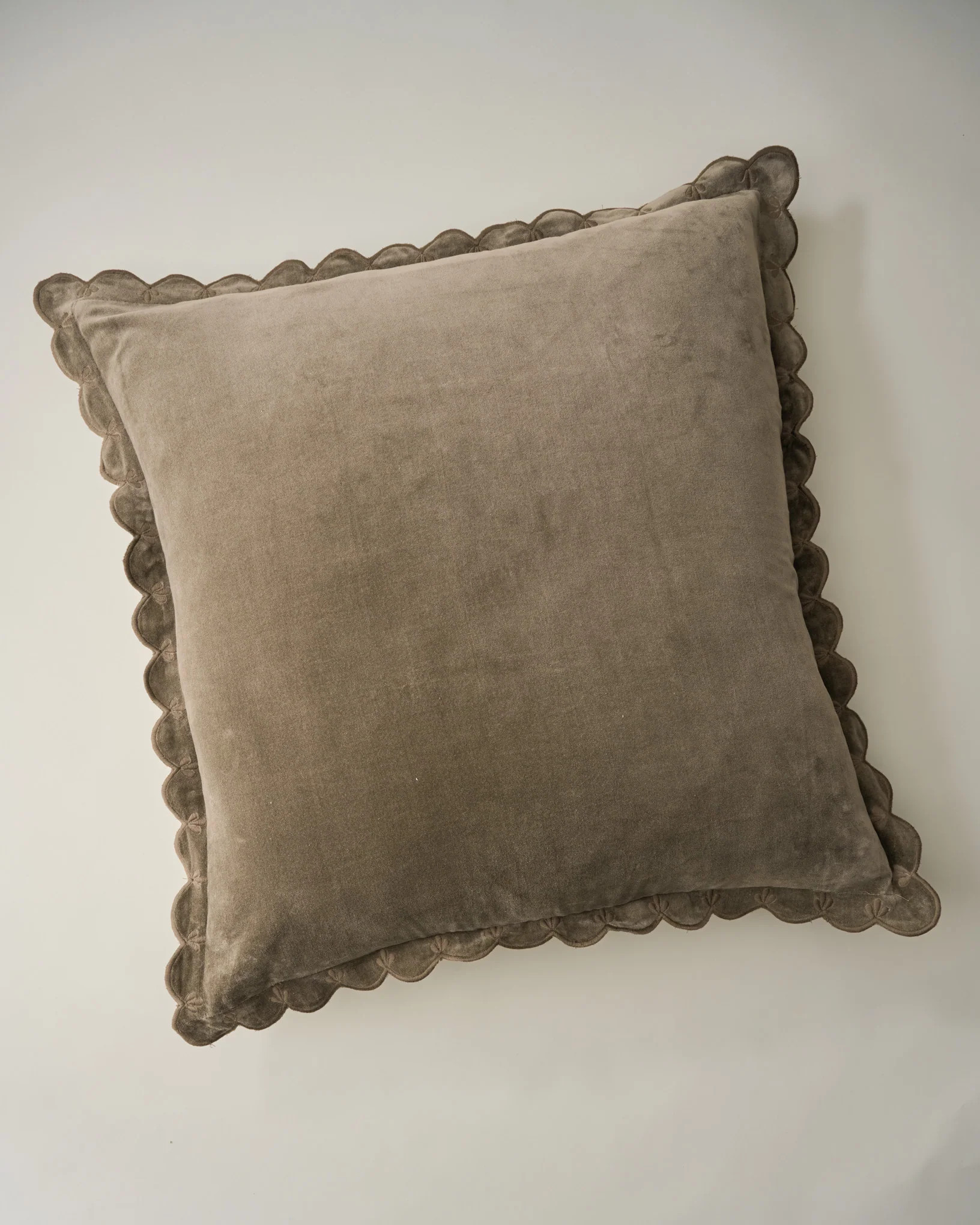 Green Velvet Scallop Edge Sham | Magnolia