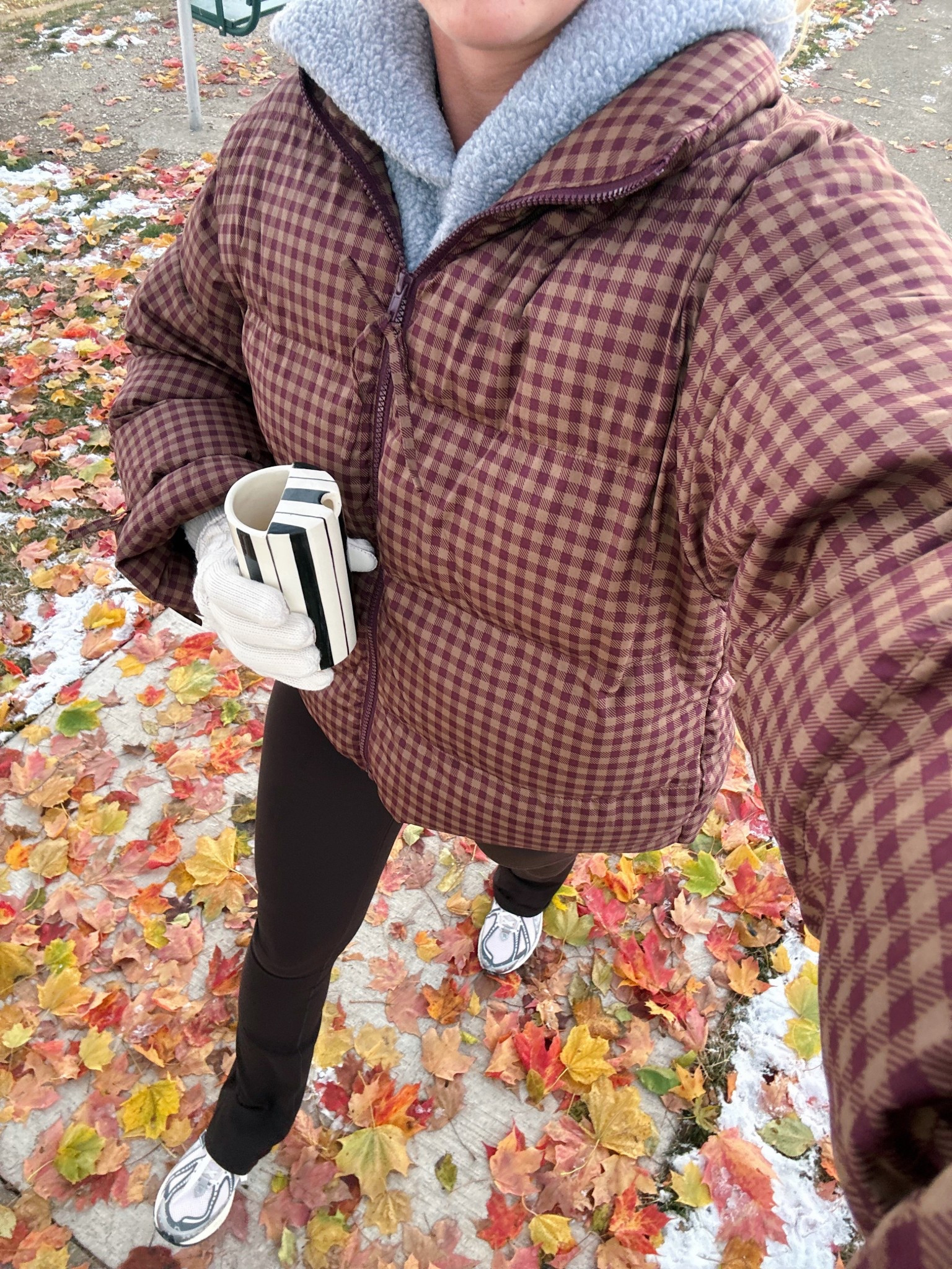 Outfit 🐙🍂☕️✨ size Medium in the puffer & Small Long in the pants!
