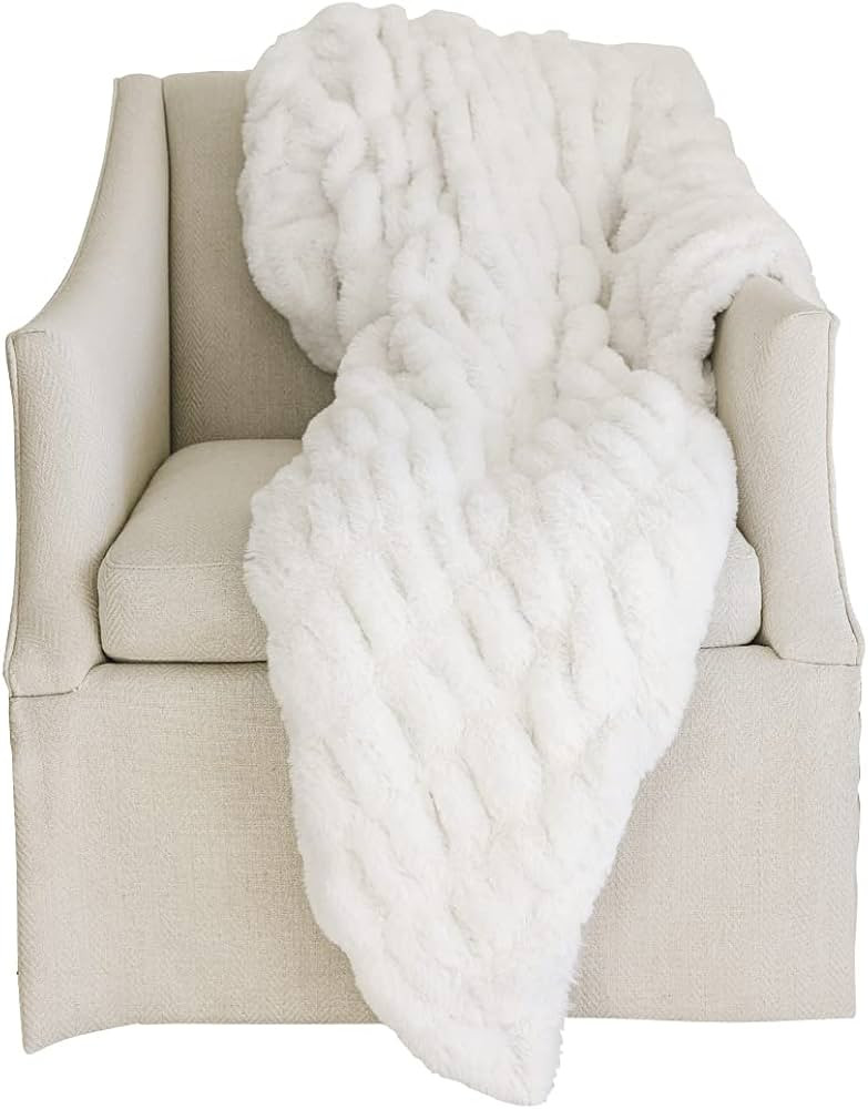Minky Designs Luxurious Minky Blankets | Super Soft, Fuzzy, and Fluffy Faux Fur | Preppy Couch Co... | Amazon (US)
