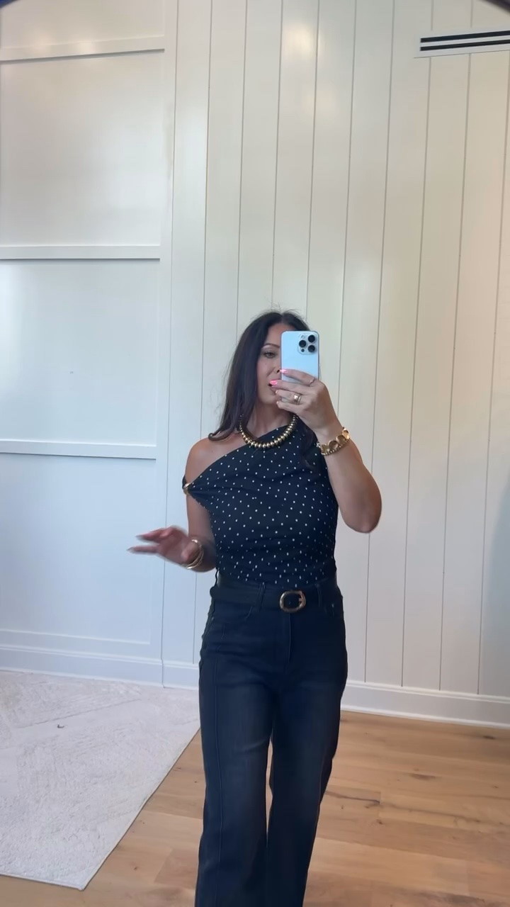 Polka Dot One-Shoulder Top + Black Jeans
Classic with a fun twist! This chic one-shoulder top instantly elevates your favorite denim for date night or girls' night out. 🖤
#LTKStyle #AmazonFashion #DateNightLook #BlackDenim #PolkaDots #FashionFinds #AmazonMustHaves

#LTKOver40 #LTKselfcare #LTKmomlife