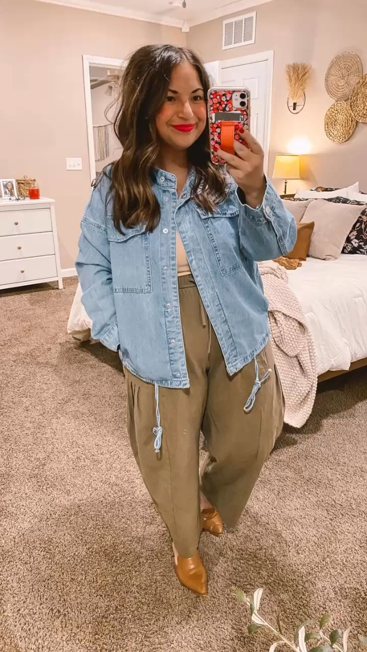  Embracing  simplicity with these basic pieces that never go out of style! 🖤 I am obsessed with this denim jacket from Amazon. It is lightweight & so comfortable.

mules: fit true to size // wearing a 5
pants: fit true to size // wearing a large
tank: fits true to size // wearing a small
denim jacket: fits true to size // wearing a large 

 #LTKWatchNow #LTKFindsUnder50 #LTKStyleTip