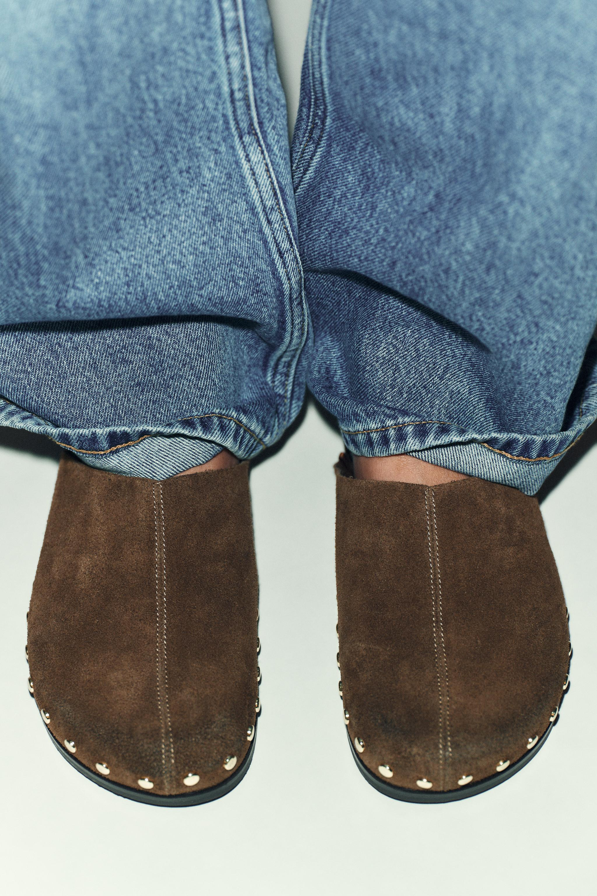 STUDDED LEATHER CLOGS | Zara US