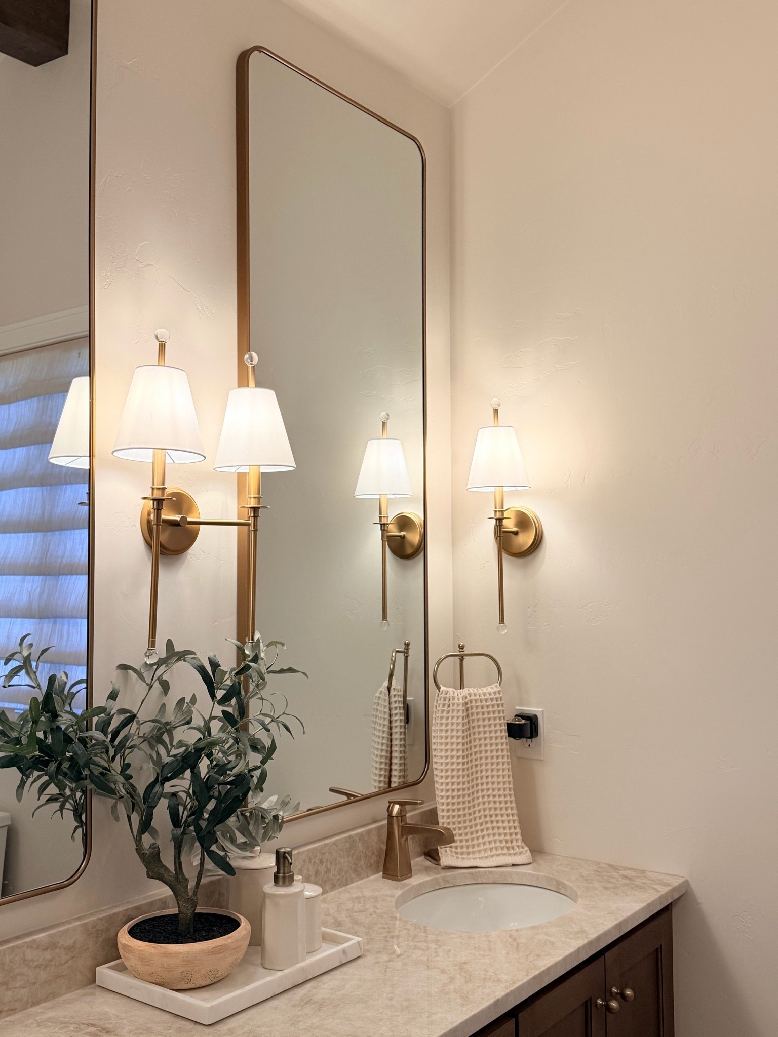Got so many questions about the details of my space. Linked everything i could!! Overstock, Pottery Barn, Magnolia, Kirklands

#LTKHome