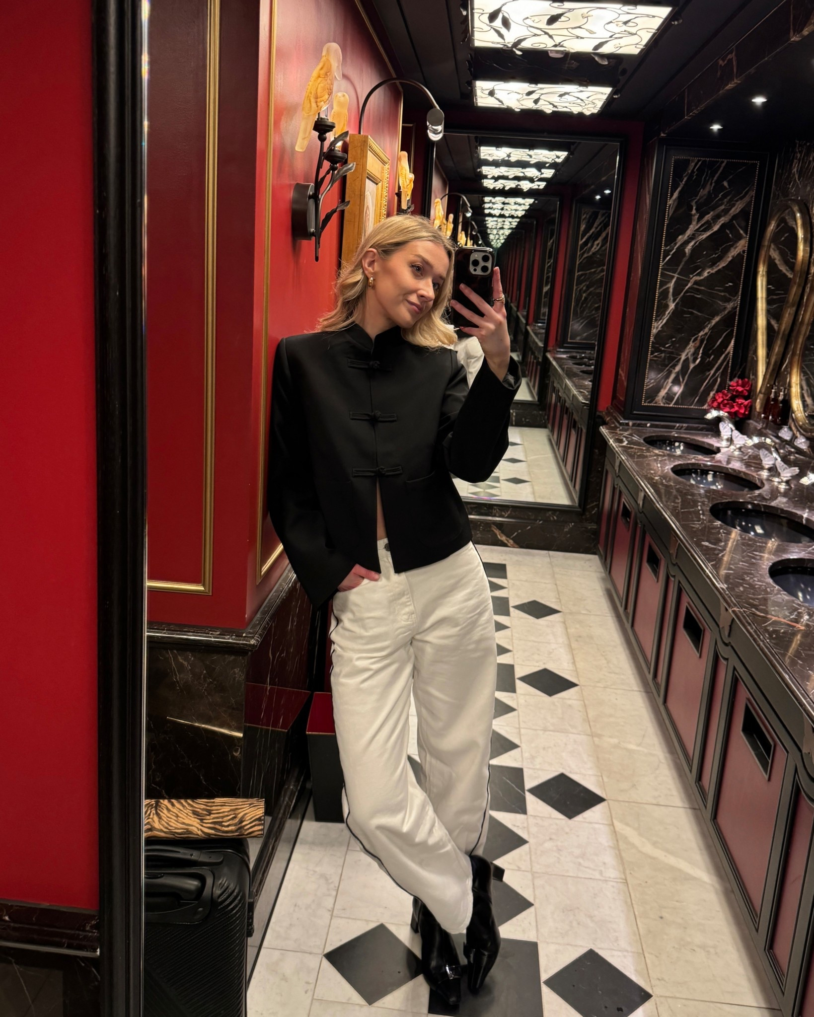 Mandarin jackets are going to be my new spring obsession

#LTKdatenight #LTKuk #LTKspring