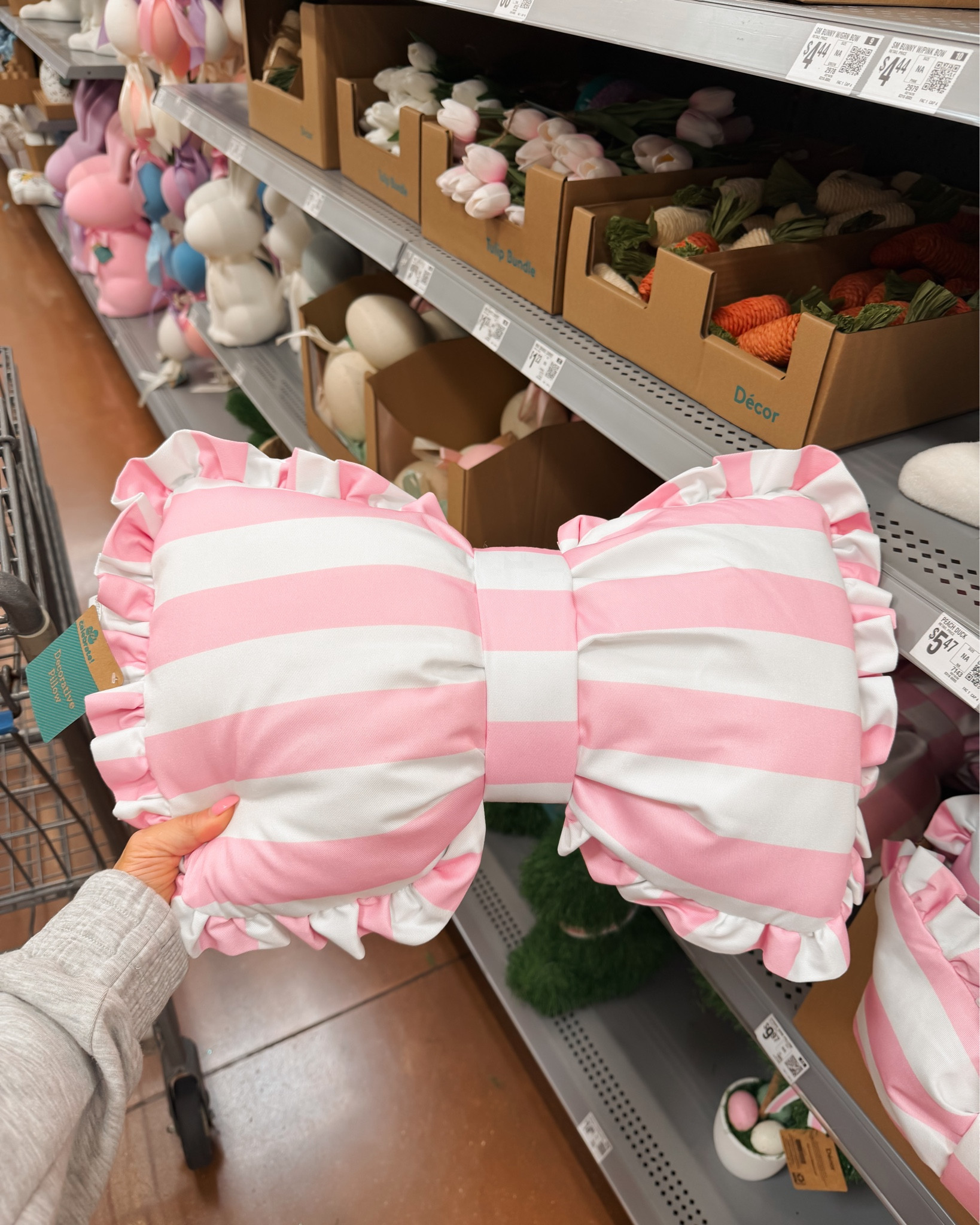 Walmart new spring arrivals that I’m loving right now! ☀️🌸🌷

Spring home decor, Easter decorations, outdoor home decor, Walmart home finds

#LTKHome #LTKSeasonal