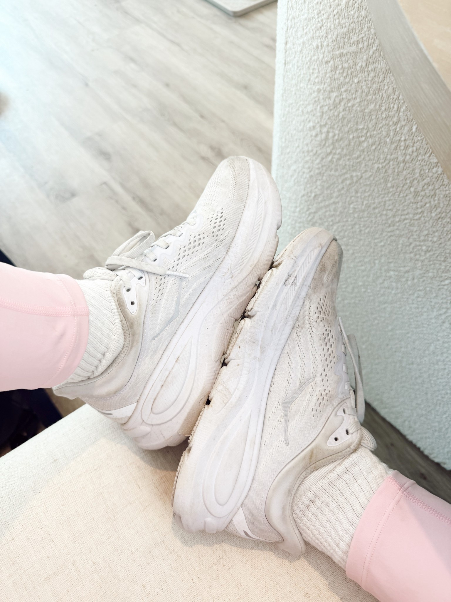 Favorite tennis shoes!! #tennisshoe #shoe #sneaker #hoka #running


#LTKActive #LTKStyleTip