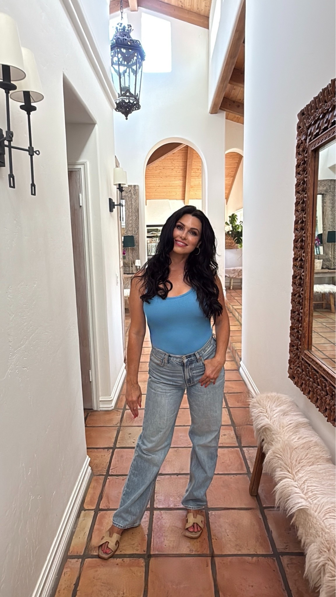 Summer Style! 💙

High waisted jeans and a blue tank top paired with tan flats is the perfect cool summer outfit. 

#widelegjeans #denim
#cami #summeroutfit #tanslides