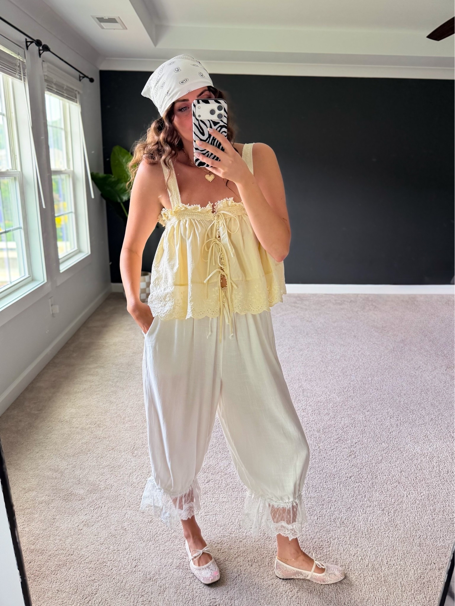 5’9” wearing a size small top and medium white bloomer pants. 7 flats

#LTKootd #LTKTall
