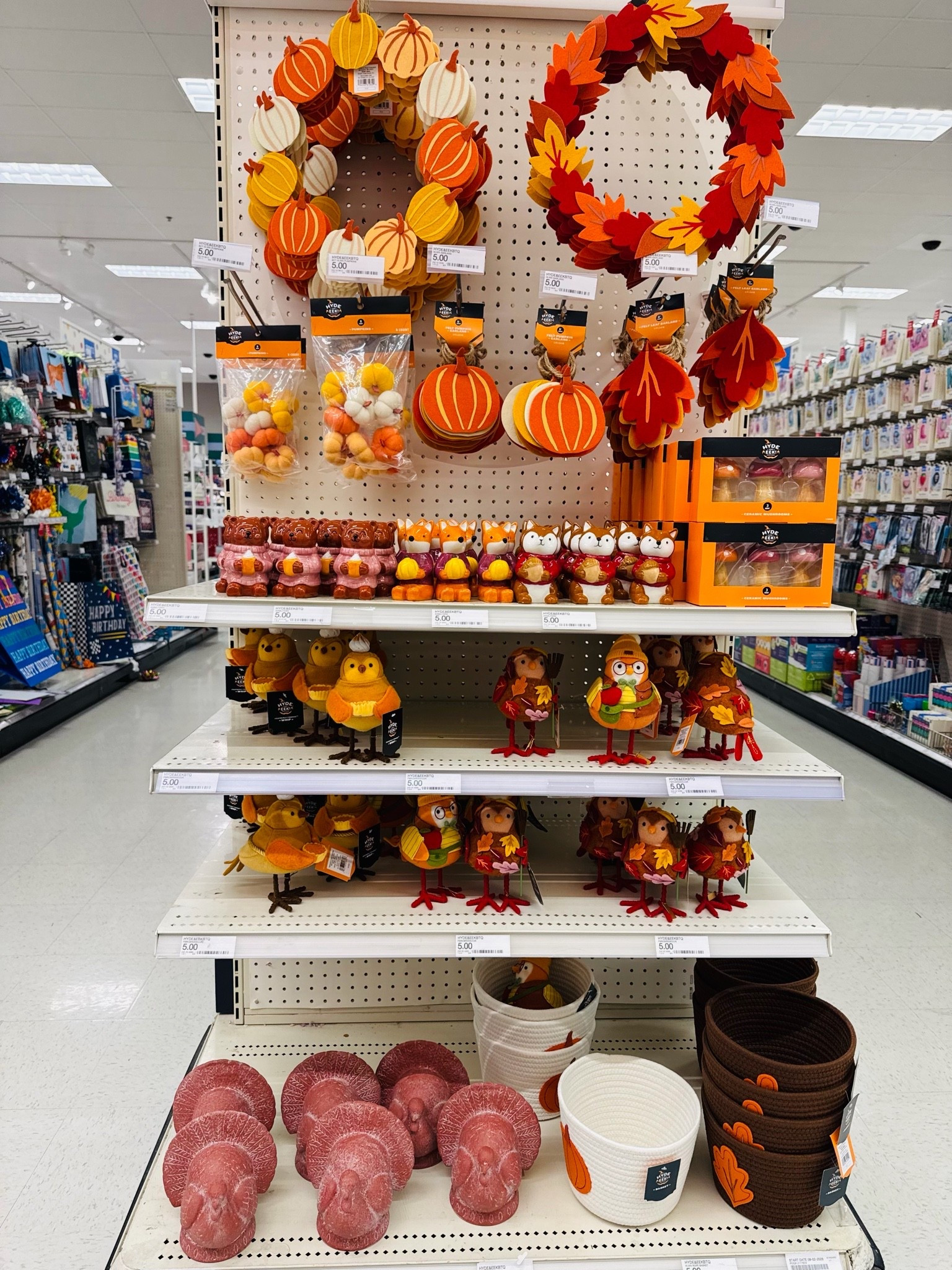 $5 Affordable fall decor @Target 





Classroom decor, fall decor, new arrivals, fall finds, thanksgiving, kids, fall baskets, gift basket ideas

#LTKHome #LTKKids #LTKSeasonal
