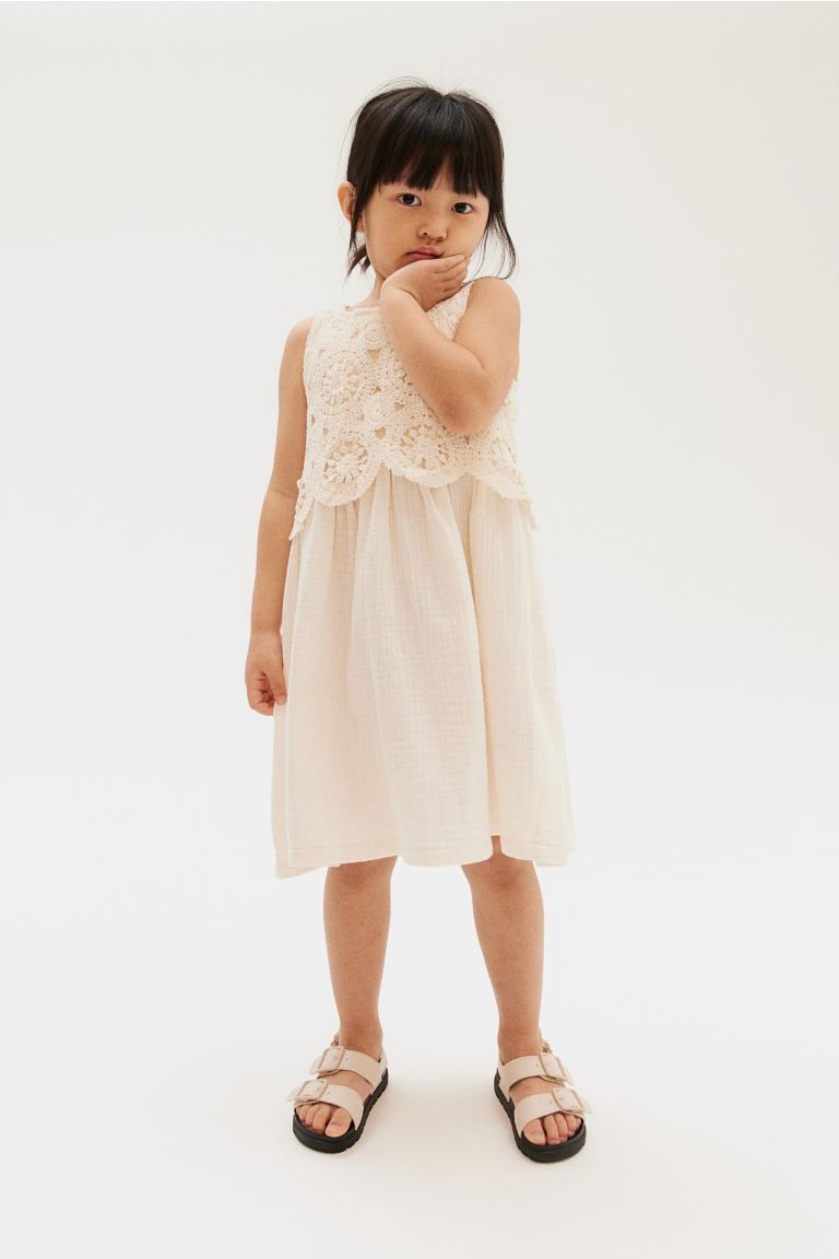 Crochet-look Muslin Dress - Round Neck - Sleeveless - Cream - Kids | H&M US | H&M (US + CA)