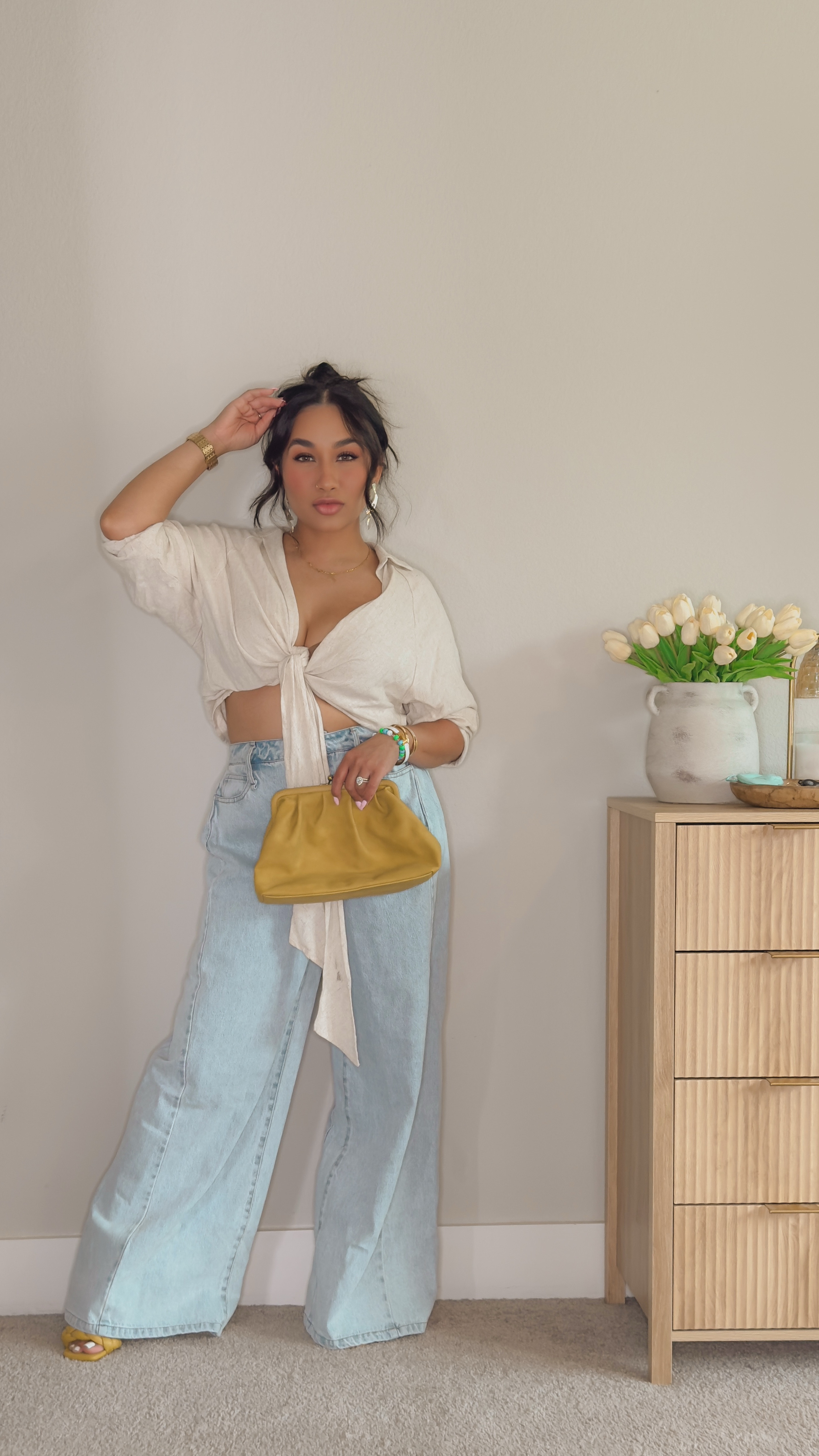 I am 5ft 125 lbs. 
Top : Small
Jeans : Size 6 could size down I wanted a baggy look 
#affordablefashion #grwm #momstyle #summerbrunchstyle

#LTKPetite #LTKSummerEdit #LTKStyleTip