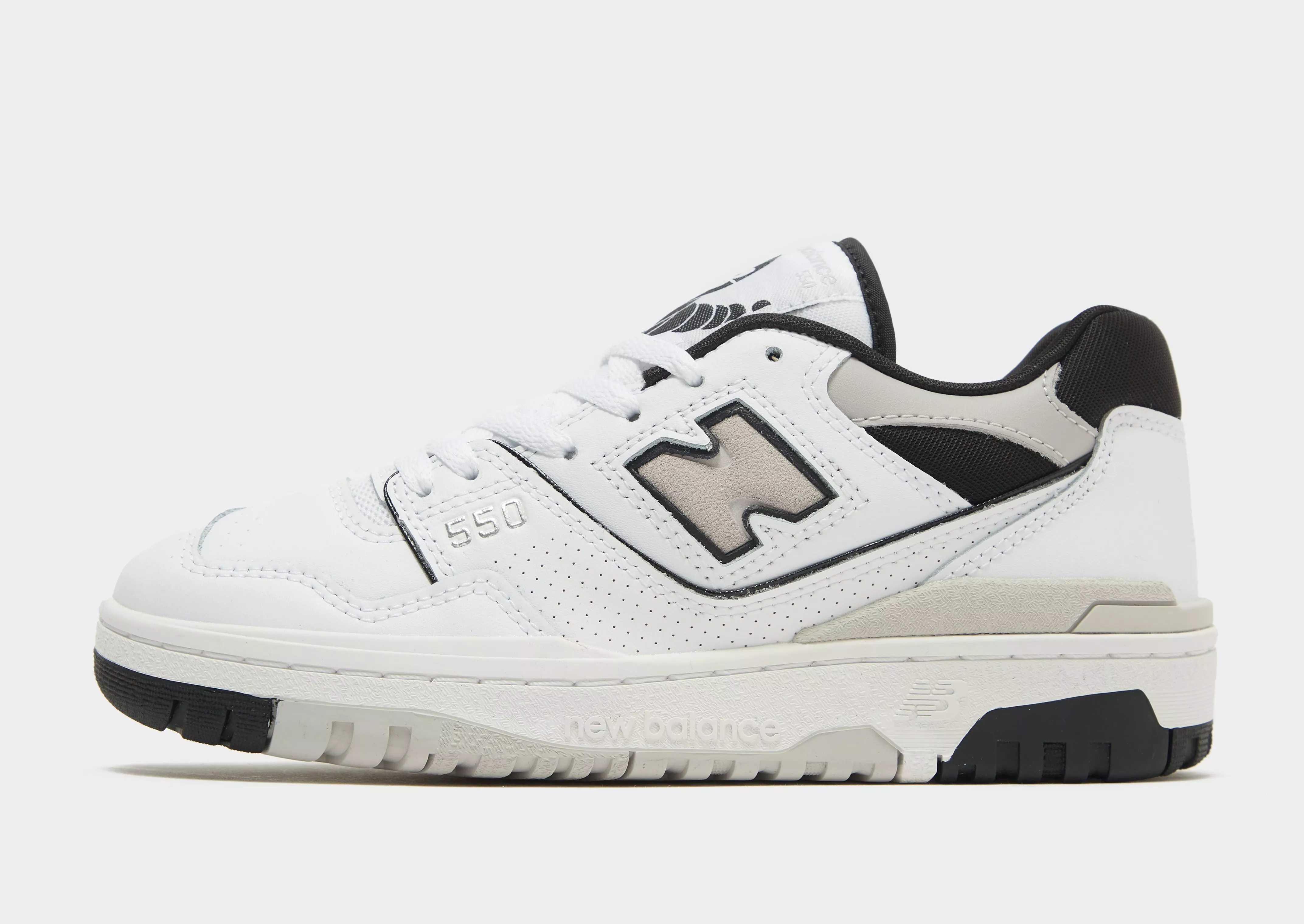 New Balance 452 trainers in curated on LTK