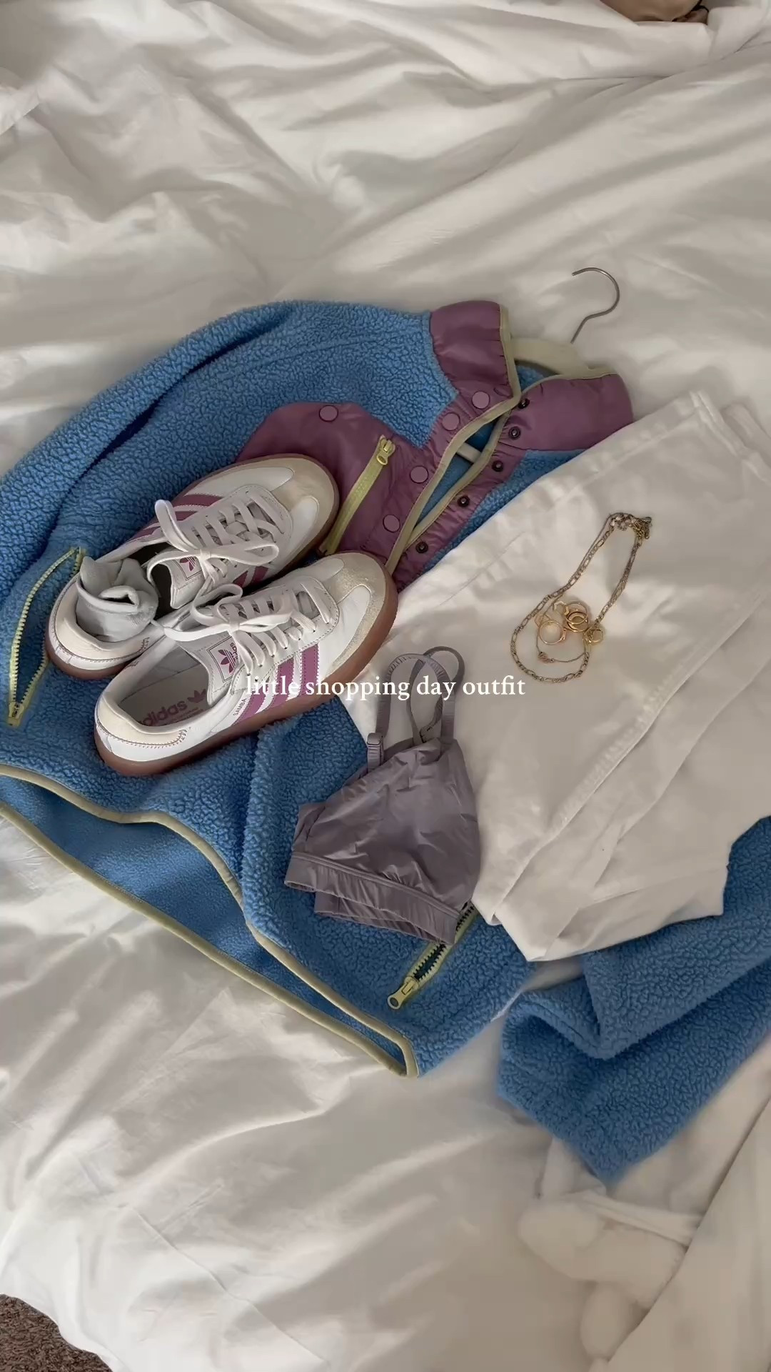 Colorful but simple little spring outfit!💟💟

#LTKU #LTKSeasonal #LTKStyleTip