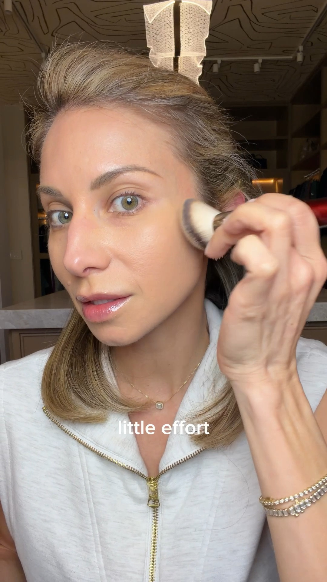 This brush makes foundation SO easy 🤍

Full coverage, seamless blend, no streaks—and done in under a minute.

Sharing my go-to foundation brush here ✨ BK Beauty 101 brush

#LTKBeauty #LTKgrwm #LTKOver40
