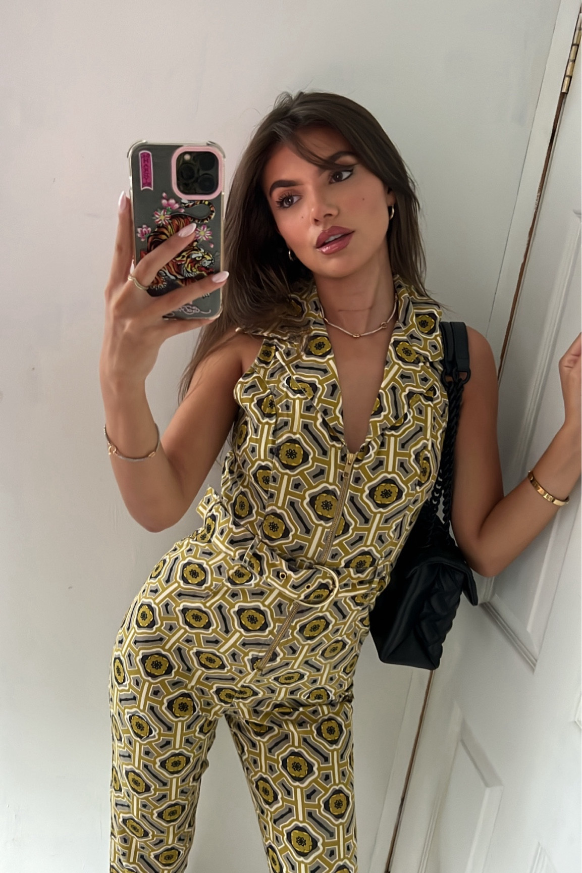 The 70s jumpsuit 🤍
ASOS, Tory Burch, gold jewellery, gold accessories, 70s style, jumpsuit, summer style, summer outfit 

#LTKSeasonal #LTKeurope #LTKstyletip