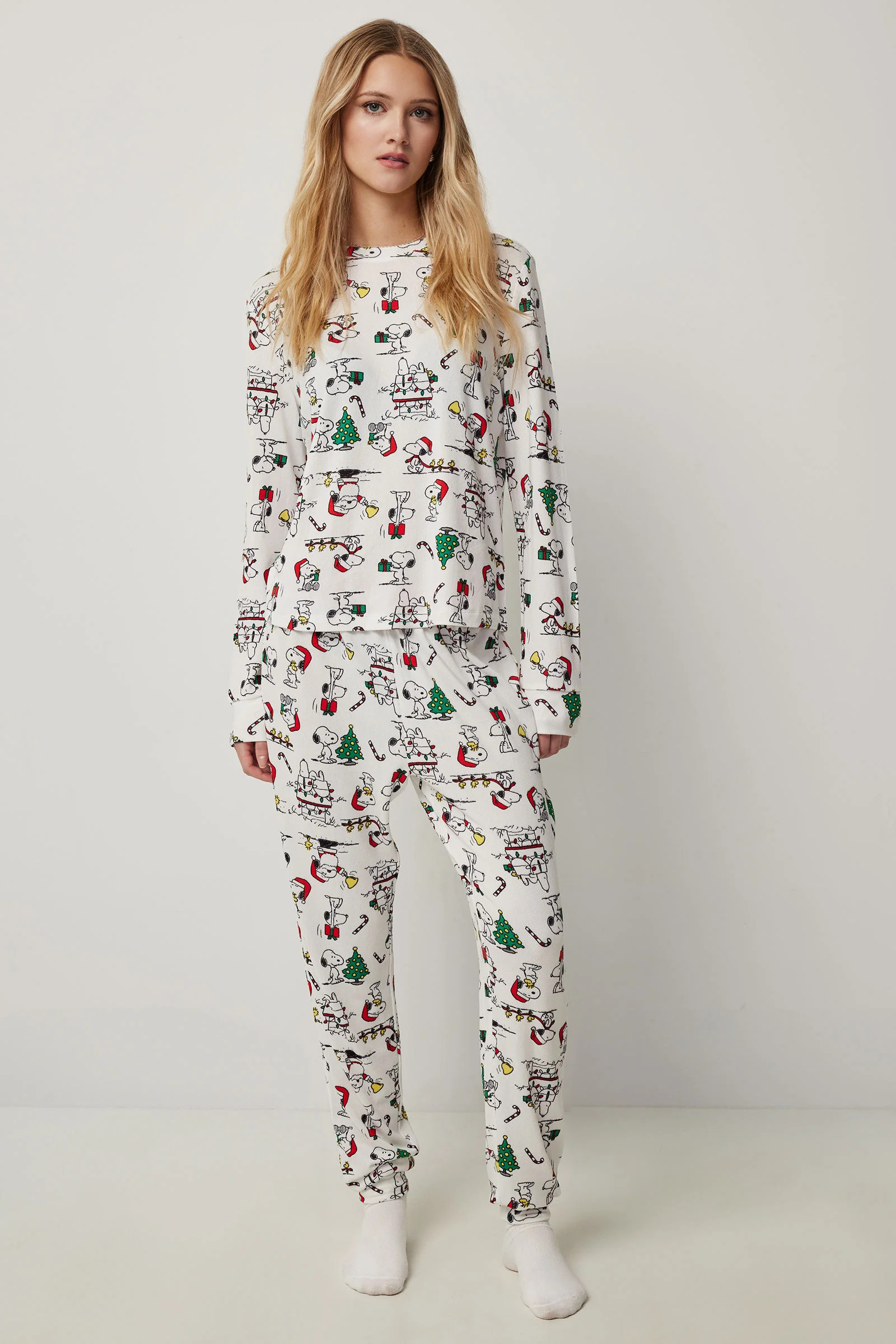 Festive Snoopy PJ Set | Ardene