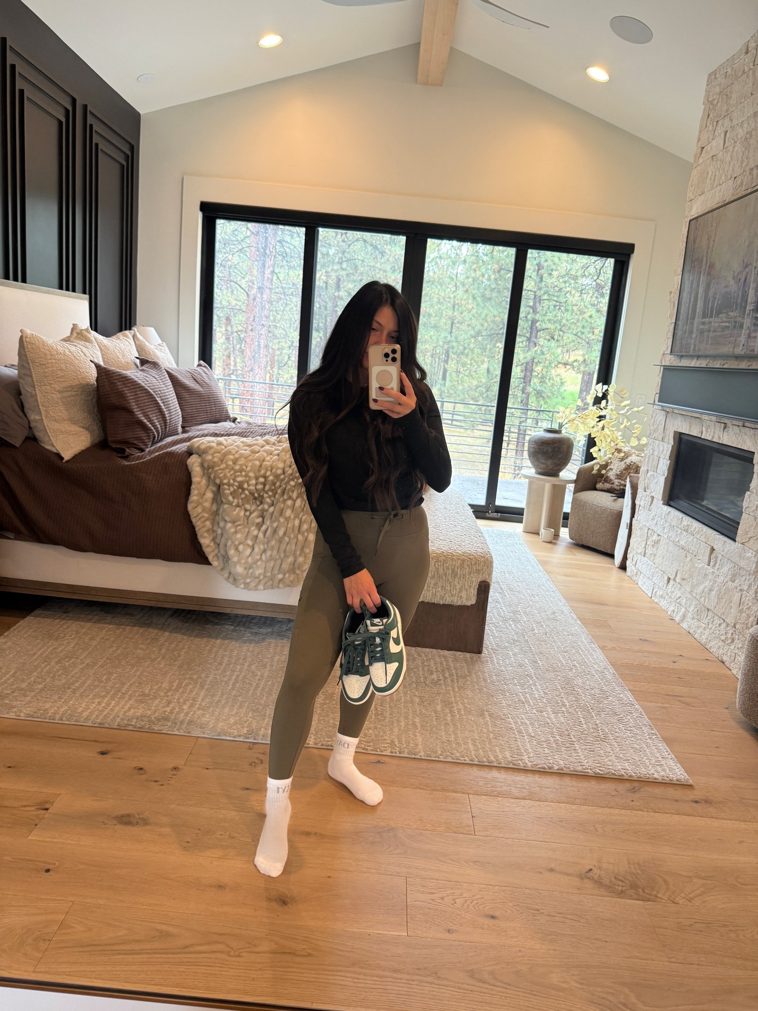 Love this fit! So cute for running errands or going on a long walk. The leggings have multiple pockets and the top is super cozy. Wearing a small in everything.

#LTKStyleTip #LTKHome #LTKActive