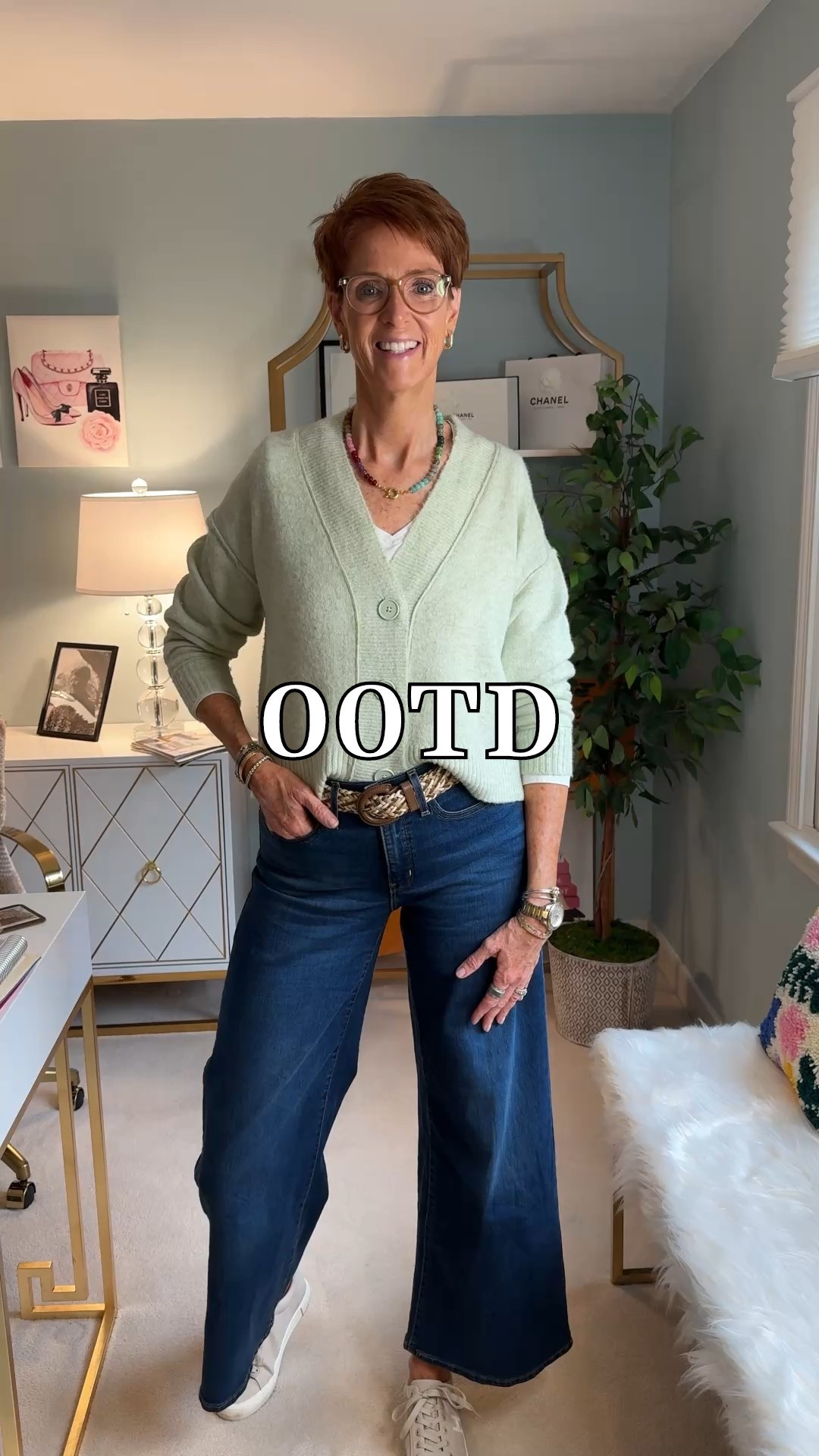 I am your resource for timeless, everyday elevated fashion for women over 40 (and tall women)
For reference, I am 55 years old; I am 6’1”. I have a 35” inseam. I wear a small or medium in most tops, an 8 or a 10 in most bottoms, an 8 in most dresses, and a size 9 shoe. 

American Eagle sweater: size medium
Jeans : Levi’s size 30

Ootd, green sweater, elevated basics, casual ootd, denim pants, style your denim , everyday sneakers, style over 50, over 50 ootd, spring sweater, girls brunch ootd, 

Over 50 fashion, tall fashion, workwear, everyday outfits, timeless outfits, Classic Outfits, spring outfit, travel outfit, vacation outfit,  jeans, office outfit

#LTKFindsUnder100 #LTKStyleTip #LTKOver40