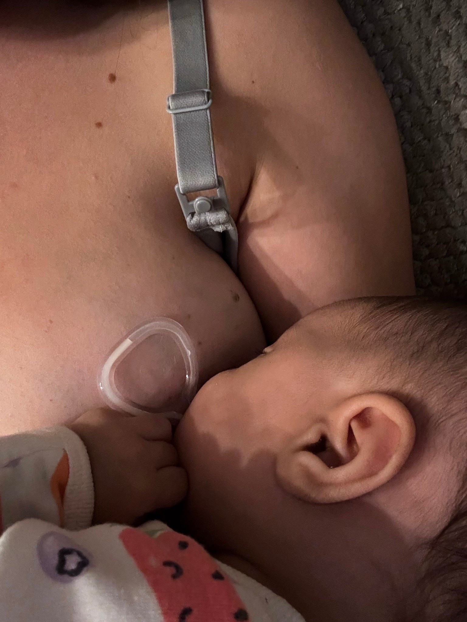 If you are a breastfeeding mama and don’t know if your baby gets enough milk or you have problems latching your little one. 
This shield is an absolute lifesaver!!! Truly! 

#breastfeeding #breastfeedingtips #breastfeedingjourney #breastfeedingsupport #breastfeedingvlog #munchkin #baby #newborn

#LTKBaby #LTKBump #LTKFamily