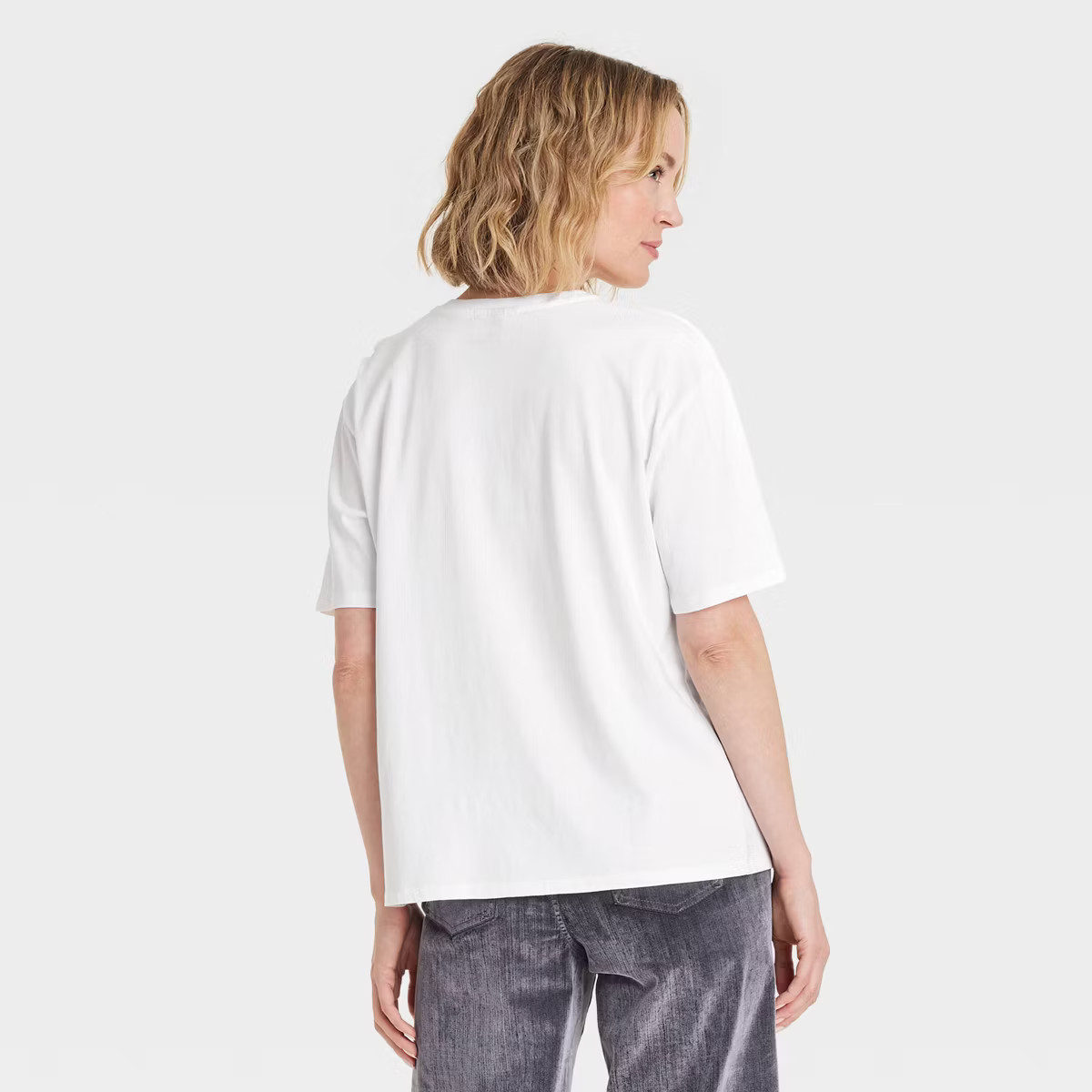 Women's Short Sleeve Graphic T-Shirt - Universal Thread™ | Target