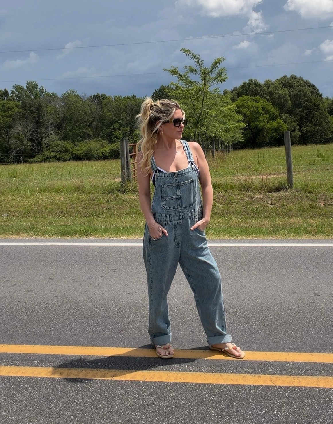 New overalls 💙 wearing small def need XS

#LTKootd #LTKdayinmylife #LTKgrwm