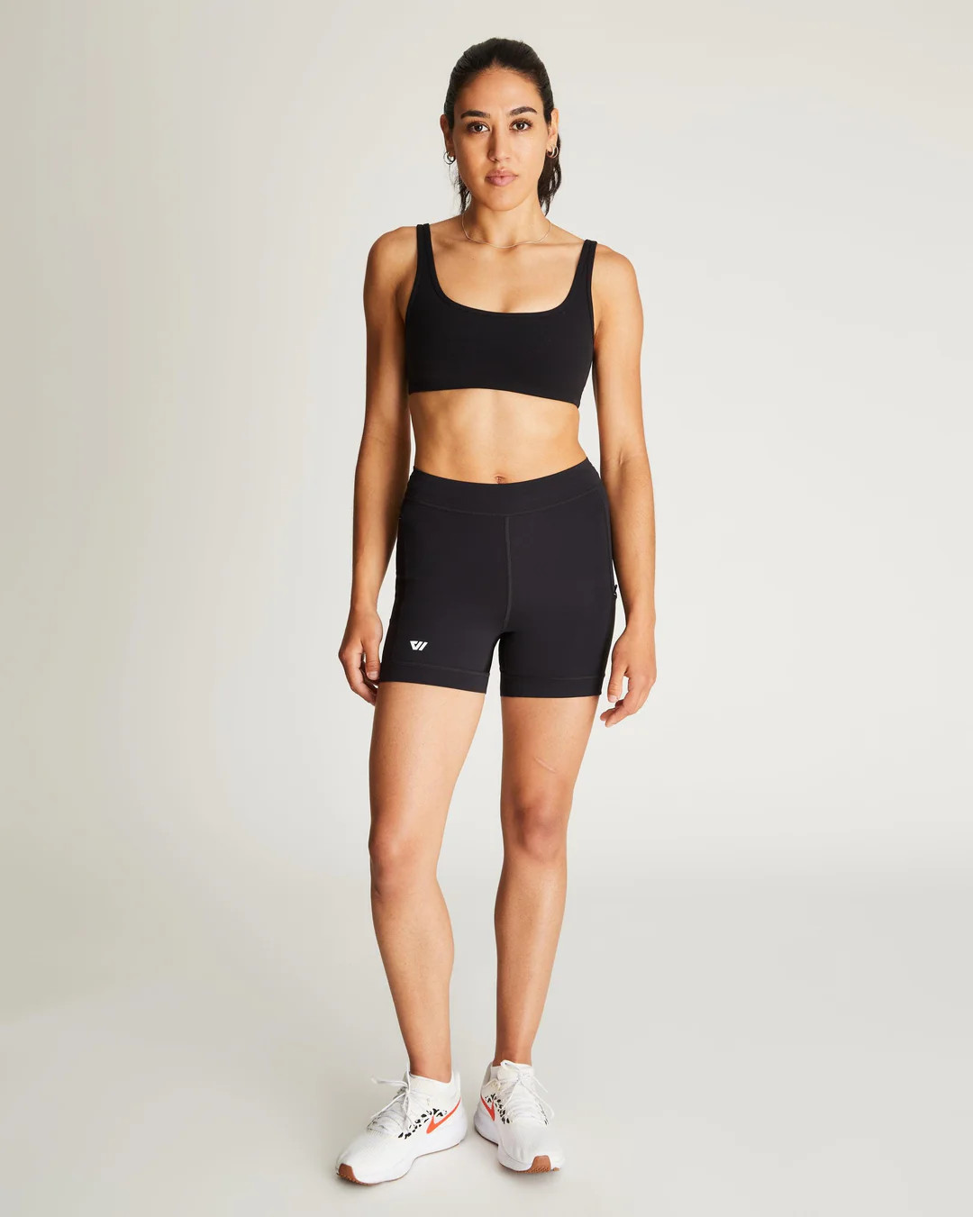 Women's Distance Half Tight in Black | WOLACO (US)