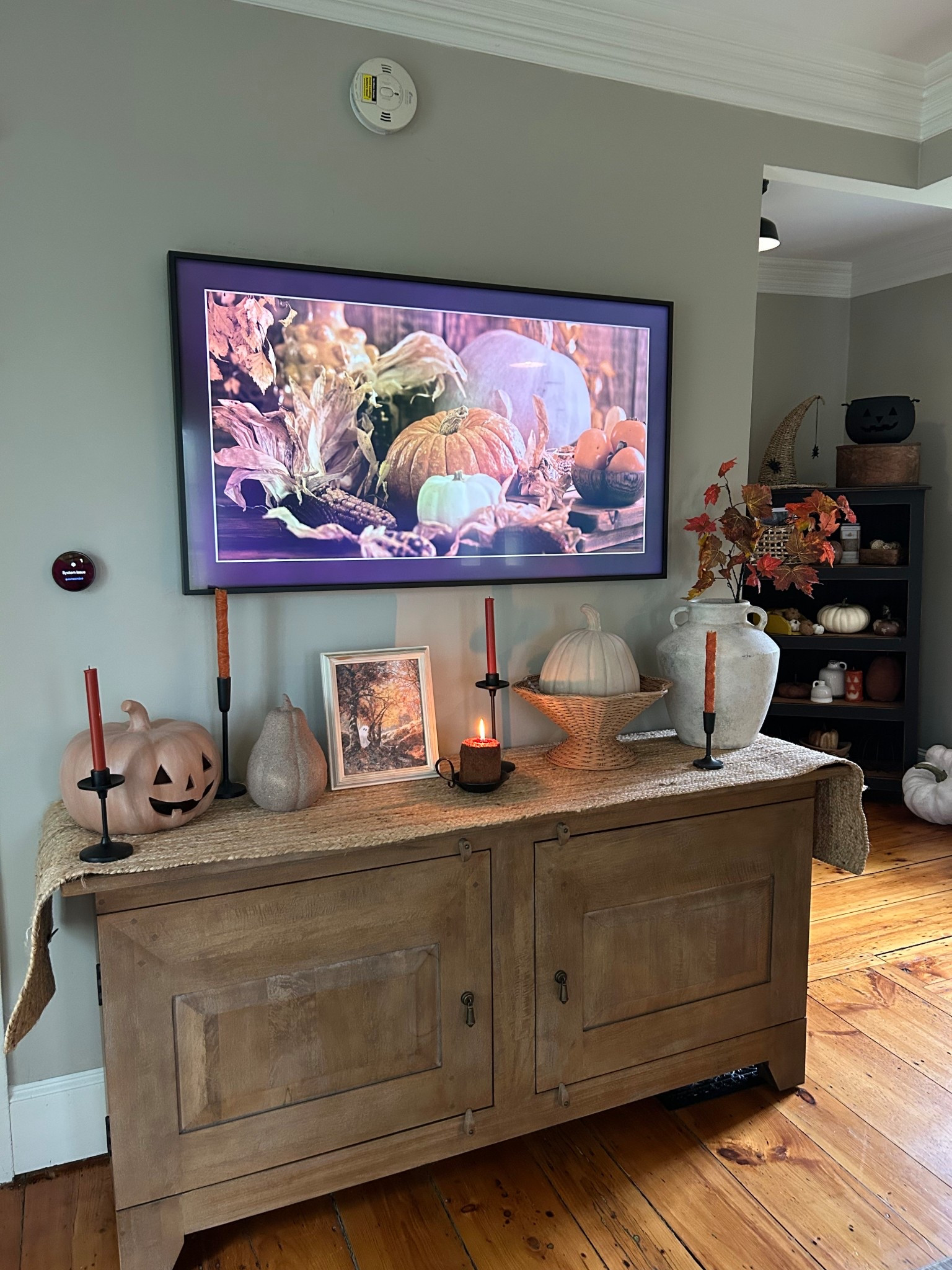 It’s officially fall in my house 🤎🍂🕯️

#LTKSeasonal #LTKHalloween #LTKHome