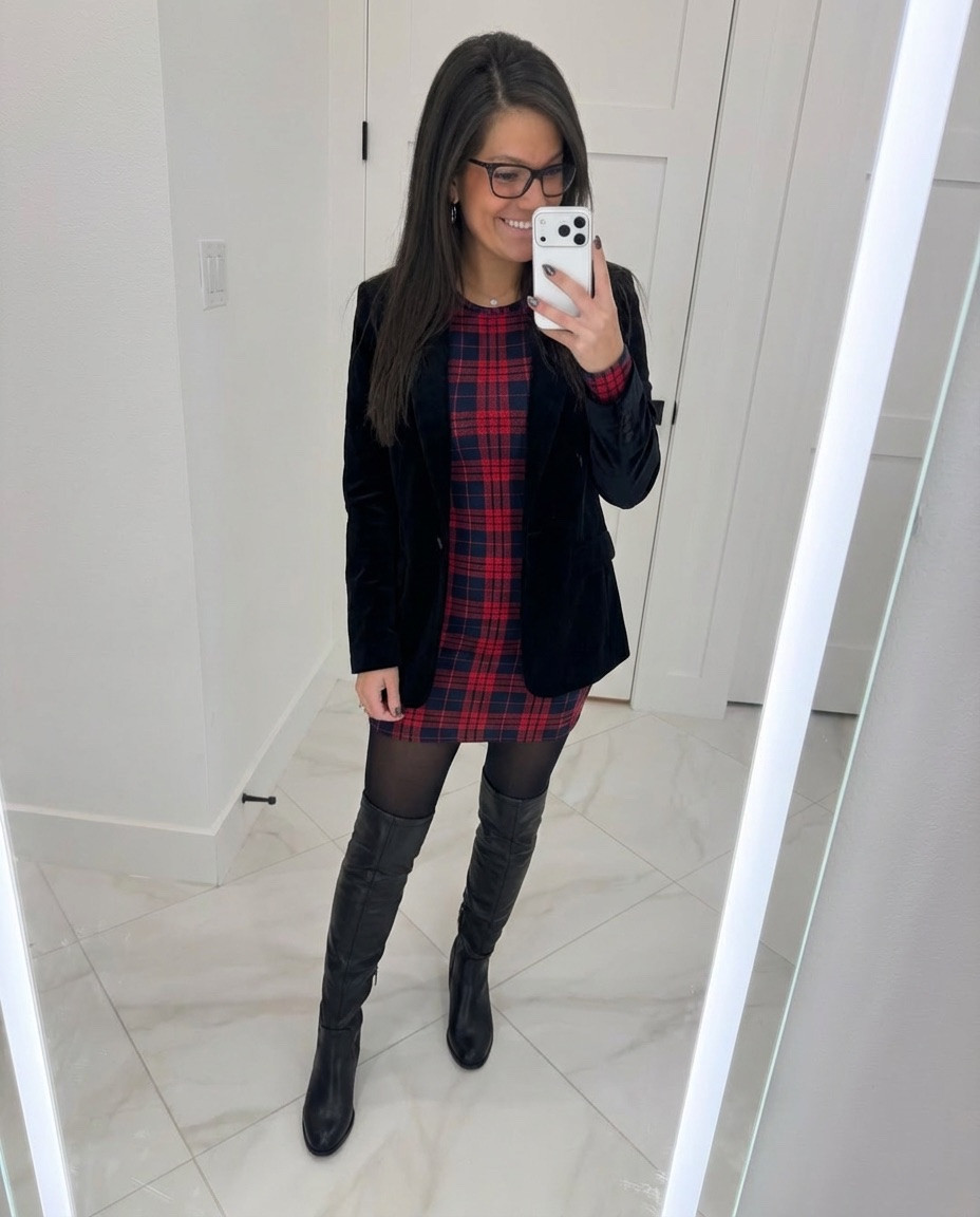 Plaid for the holidays never fails — especially with a velvet blazer layered on top.
Festive, polished, and perfect for every holiday party on the calendar. ❤️🖤✨

#LTKPetite #LTKFindsUnder100 #LTKHoliday