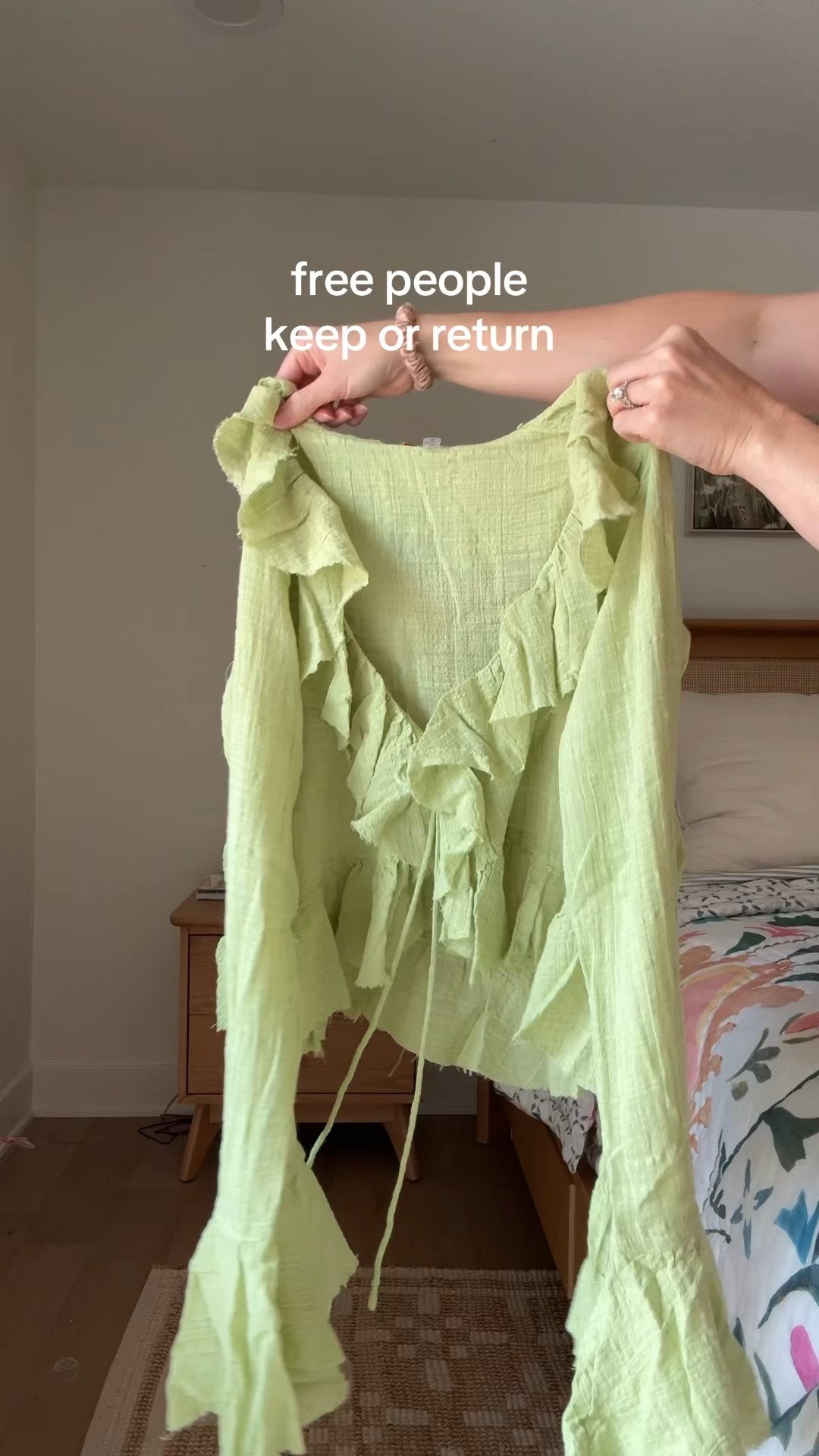obsessed with the keeps! Wearing a small in everything! Also linked the cargo pants I bought when I returned the returns! 

Summer outfits
