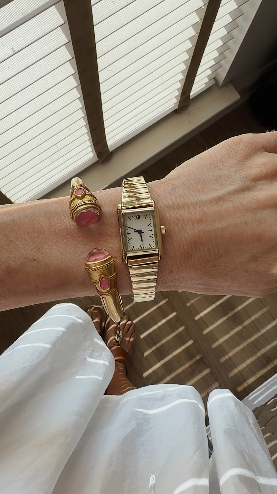 Picked up this cute and super inexpensive gold watch to add a little gold pop and I LOVE it! 

Fall outfits, fall accessories, fall outfits over 40

#LTKdayinmylife #LTKootd #LTKgrwm