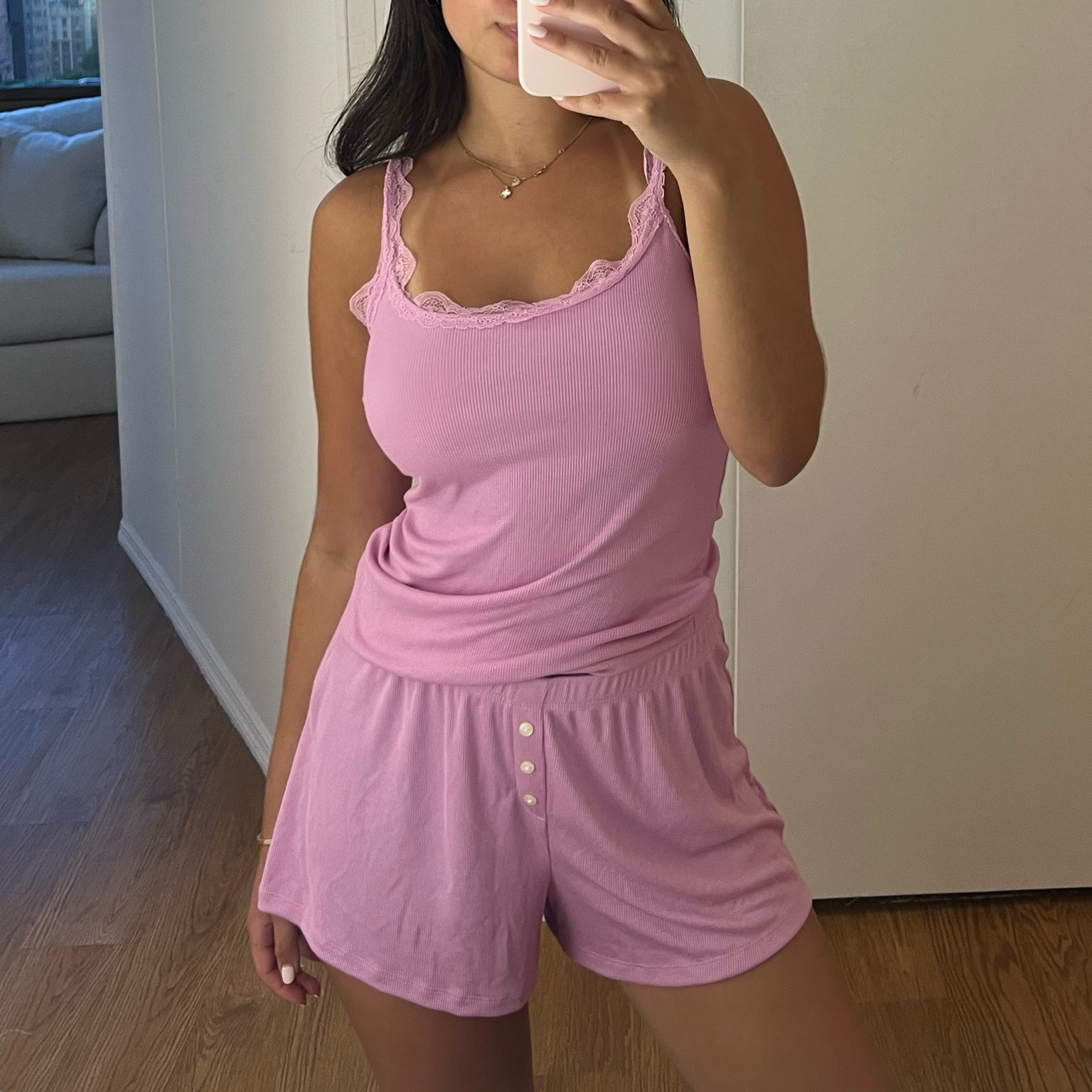 GAP pj set 💗
Top: small
Bottoms: small 