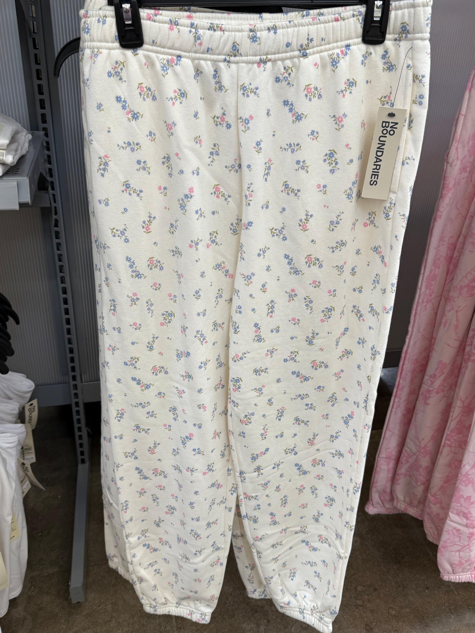 Walmart winter sweats 


#LTKootd #LTKFindsUnder50 #LTKKids