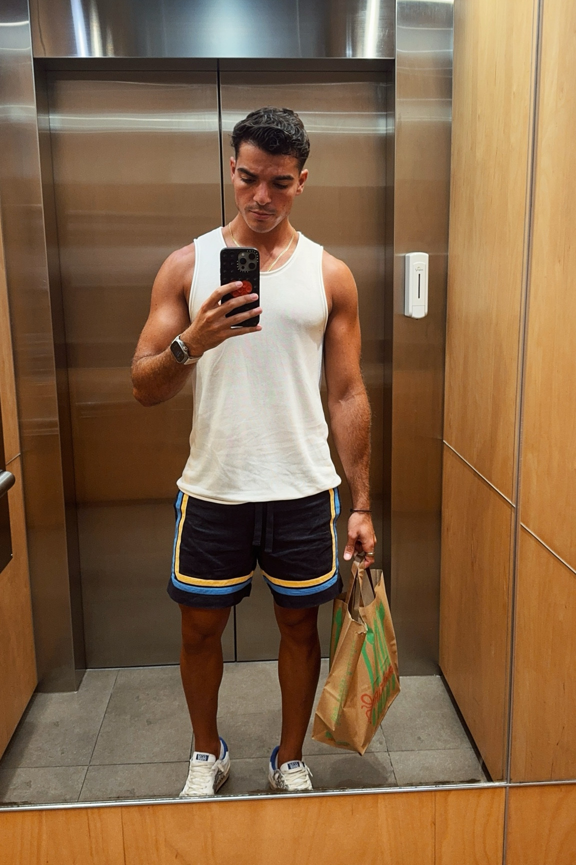 Grocery run. I’ve got this this rolled edged tank on heavy rotation and these lines shorts are my new favs 💙💛


#LTKstyletip